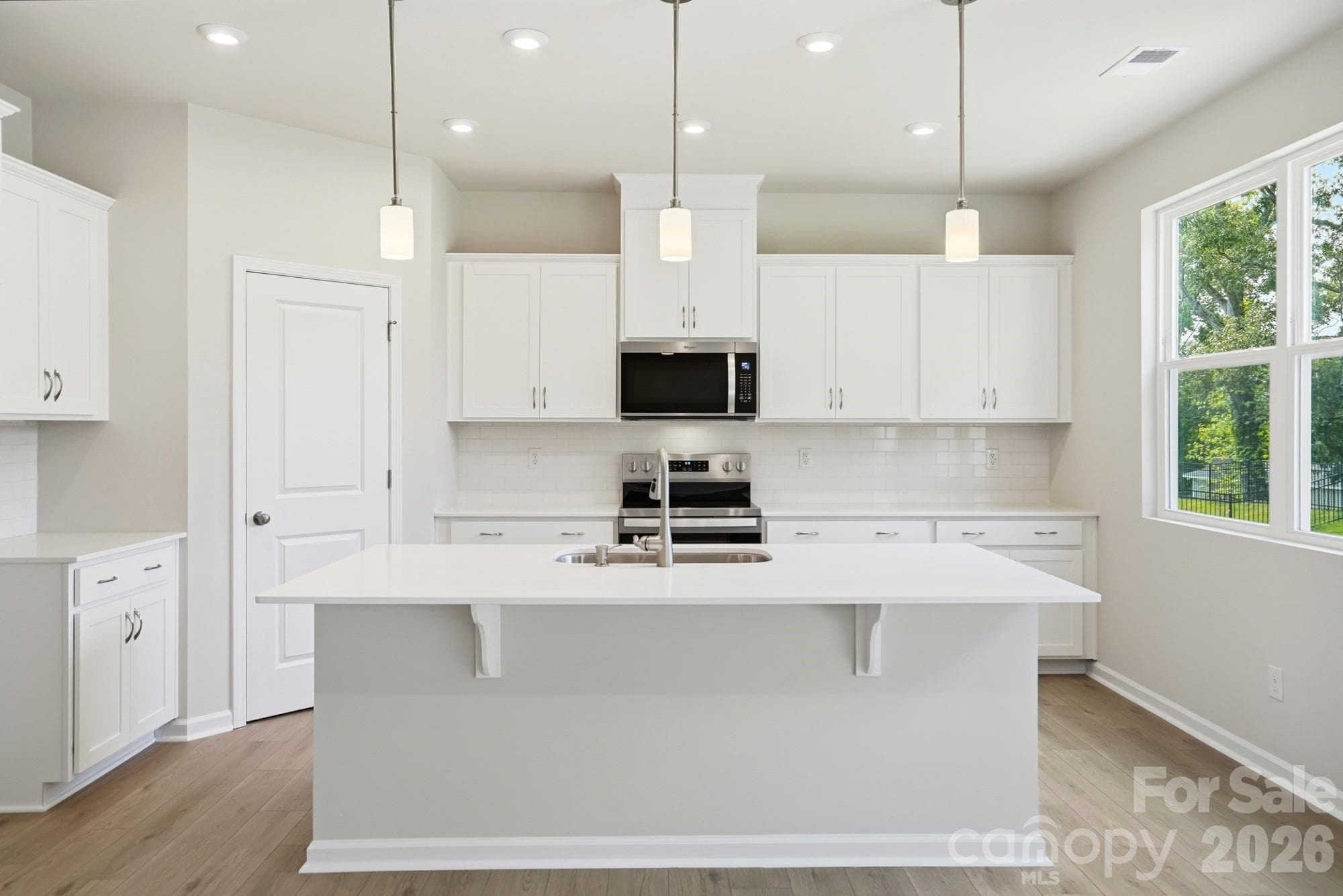 Single Family Residence at 2730 Phoenix Court, Gastonia, photo 18 of 48