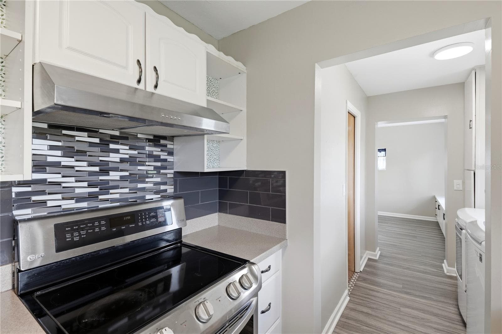 Single Family Residence at 1317 CYPRESS AVE, VENICE, photo 13 of 51