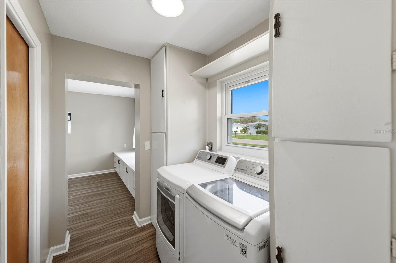 Single Family Residence at 1317 CYPRESS AVE, VENICE, photo 15 of 51