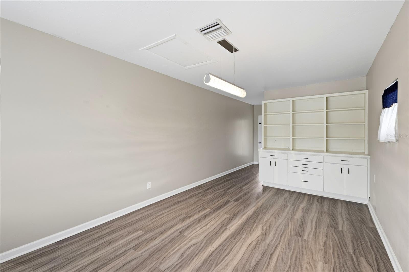 Single Family Residence at 1317 CYPRESS AVE, VENICE, photo 16 of 51