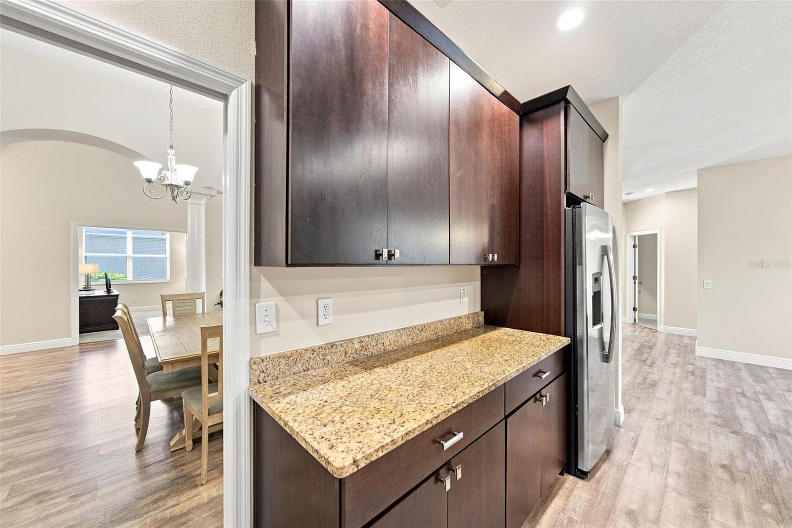 Single Family Residence at 295 LONDONDERRY DR, SARASOTA, photo 19 of 35
