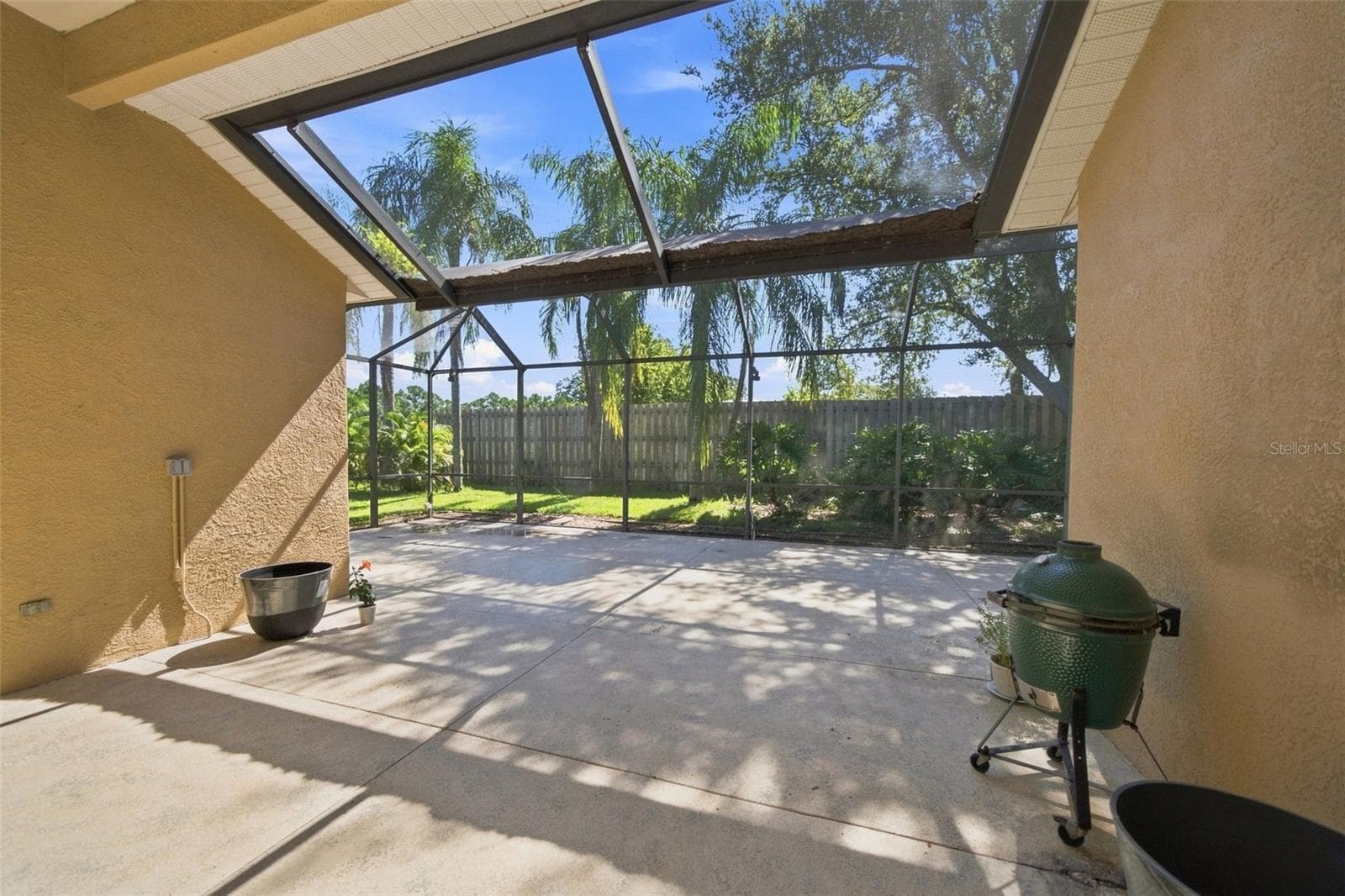 Single Family Residence at 295 LONDONDERRY DR, SARASOTA, photo 33 of 35