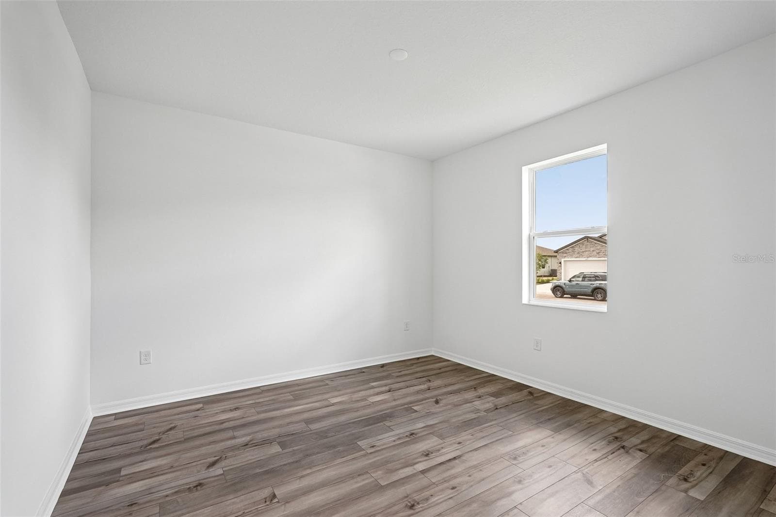 Single Family Residence at 8712 CANARD CV, PALMETTO, photo 10 of 32
