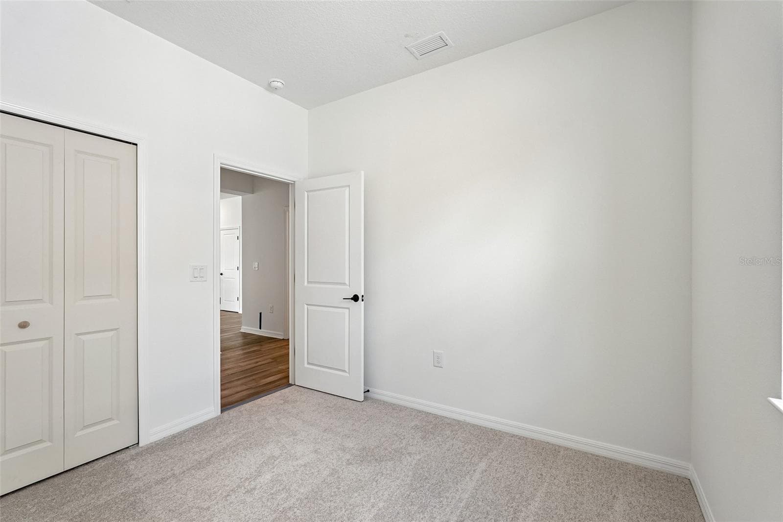 Single Family Residence at 8712 CANARD CV, PALMETTO, photo 16 of 32