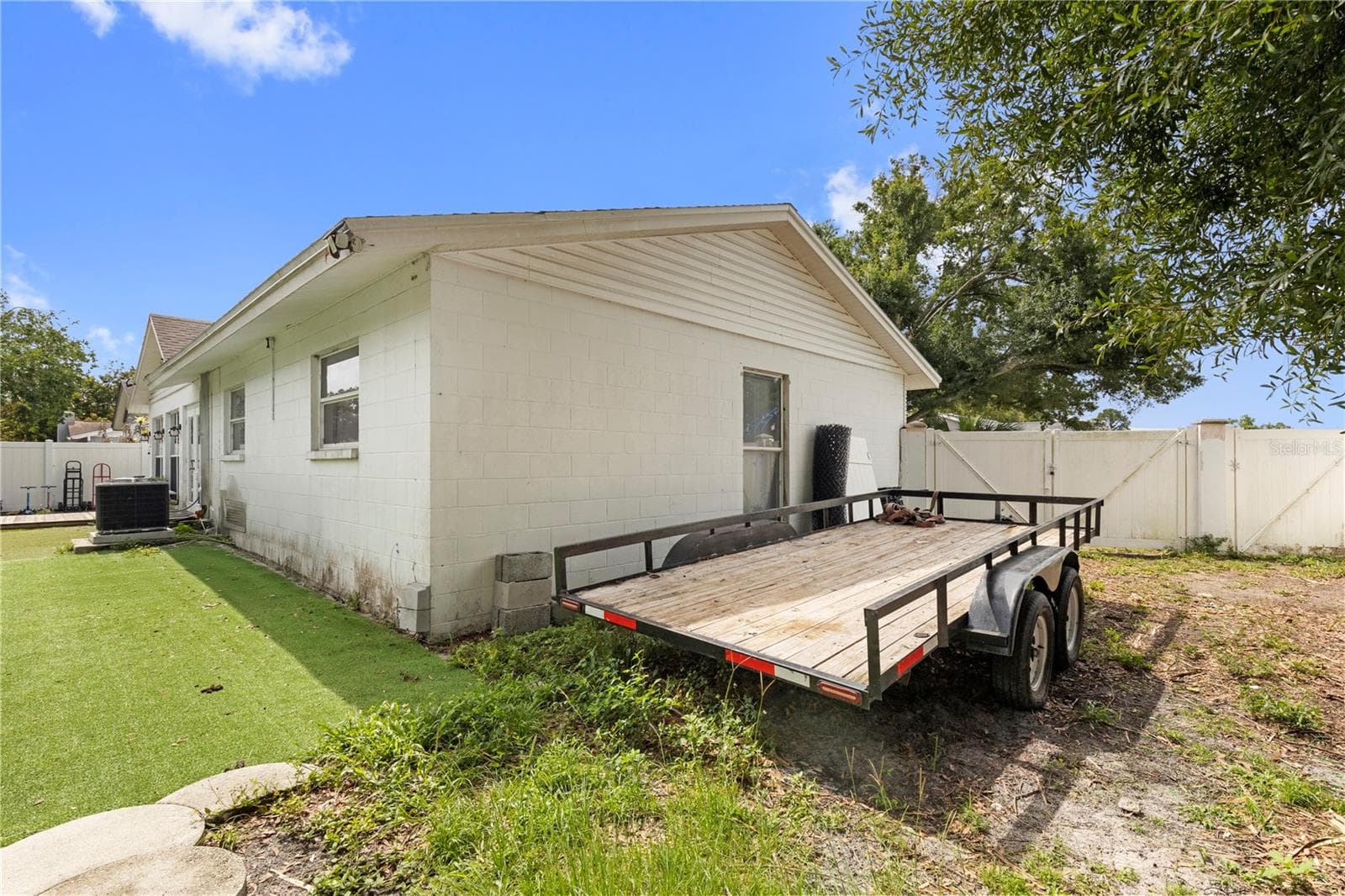 Single Family Residence at 7529 ARMAND CIR, TAMPA, photo 12 of 50