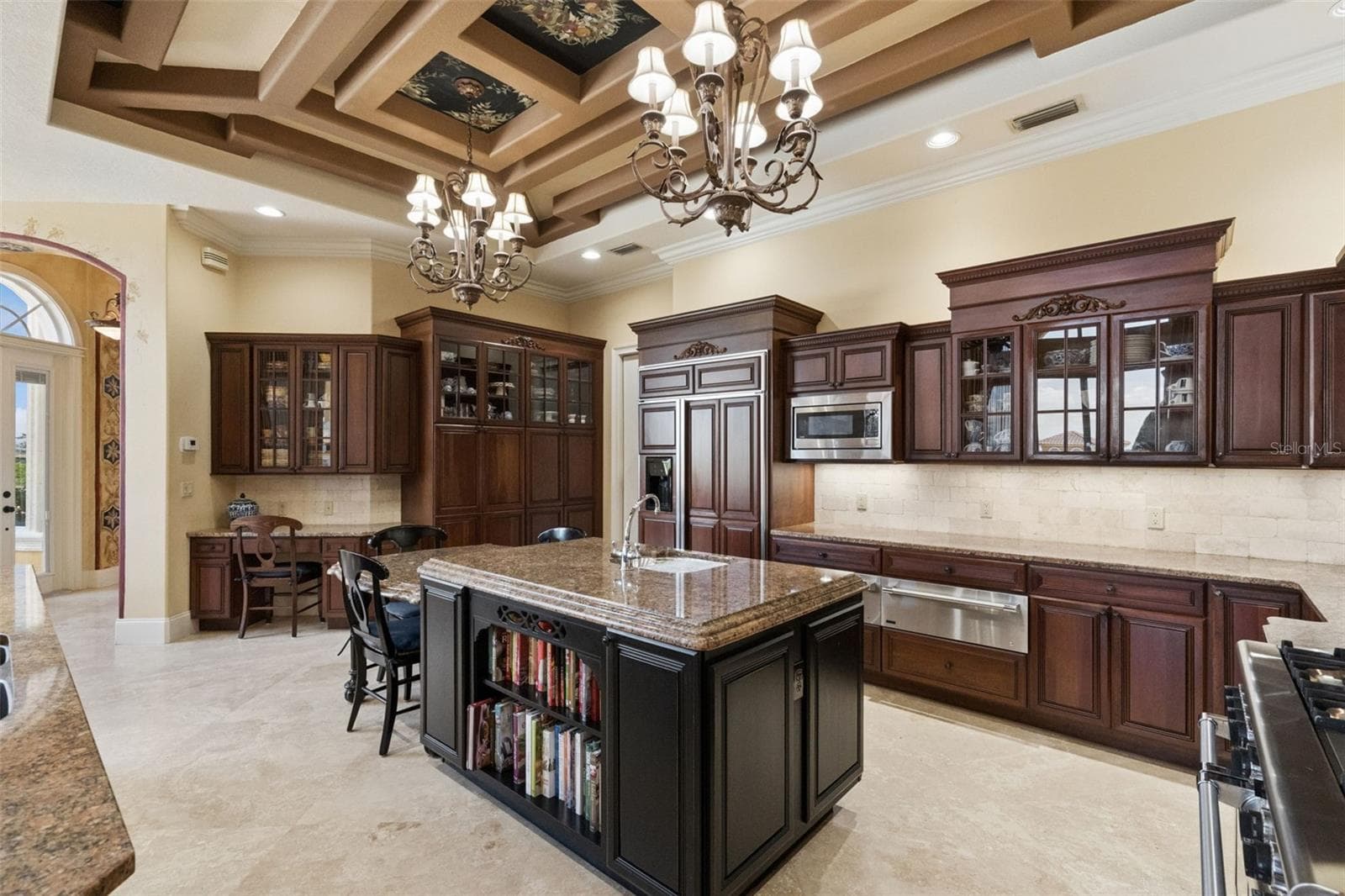 Single Family Residence at 2961 LAKEVIEW DR, SEBRING, photo 36 of 100