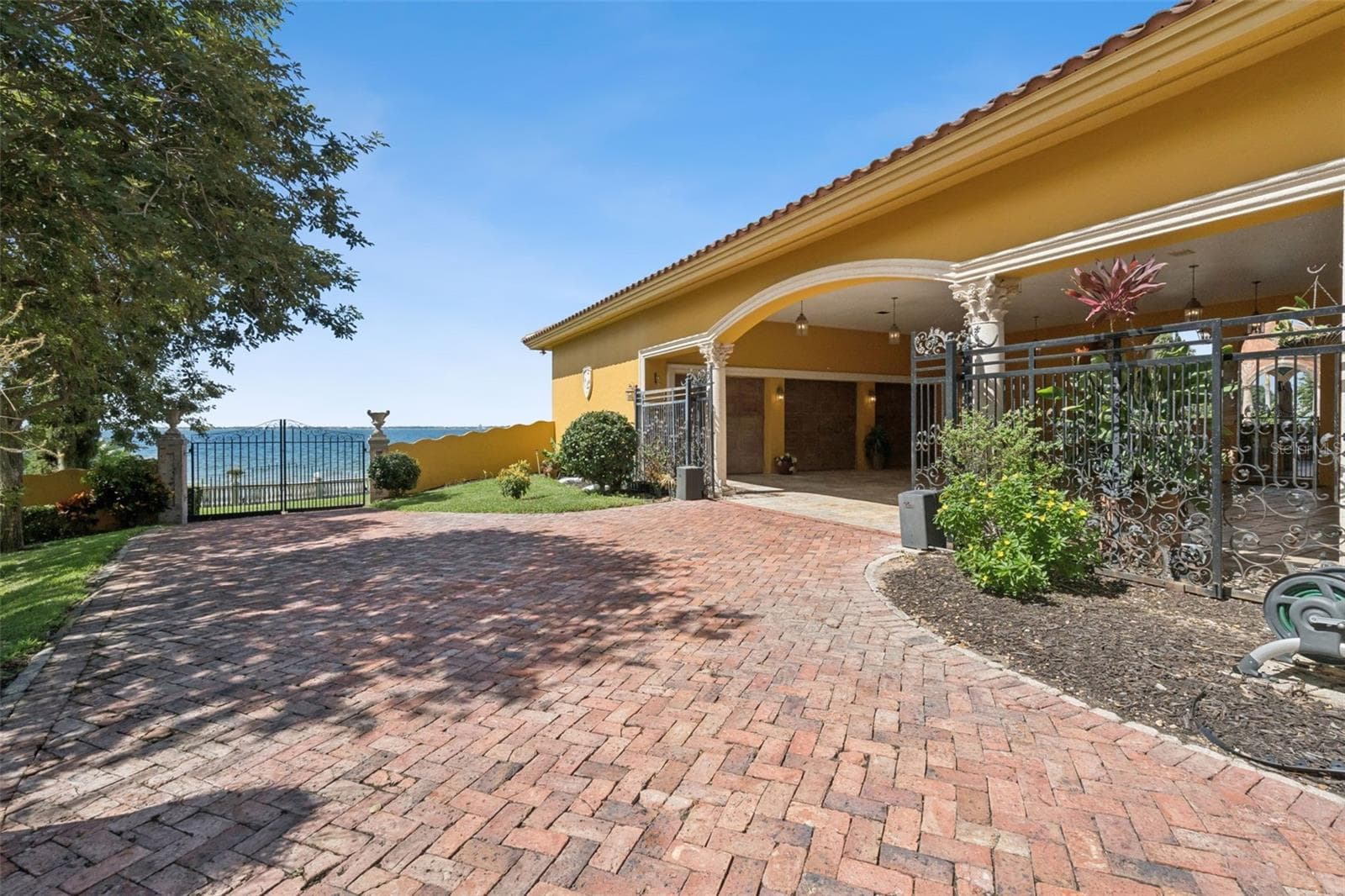 Single Family Residence at 2961 LAKEVIEW DR, SEBRING, photo 83 of 100