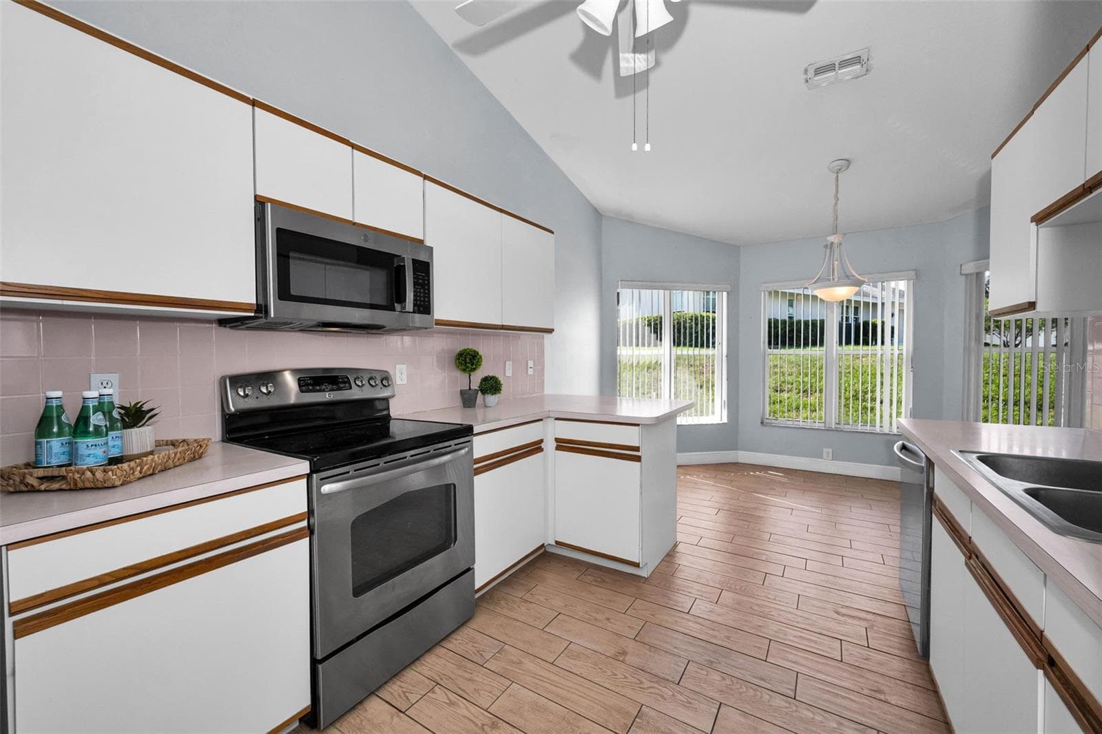 Kitchen - 8919 KEATS DR, HUDSON