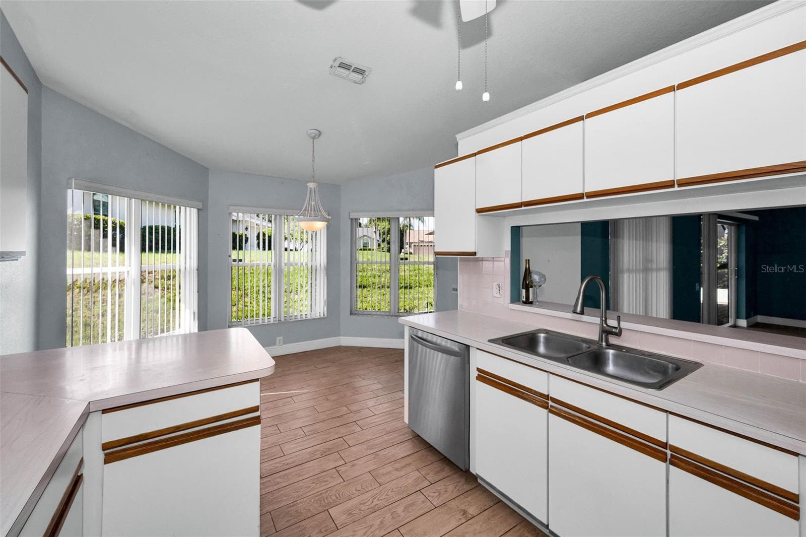 Kitchen - 8919 KEATS DR, HUDSON