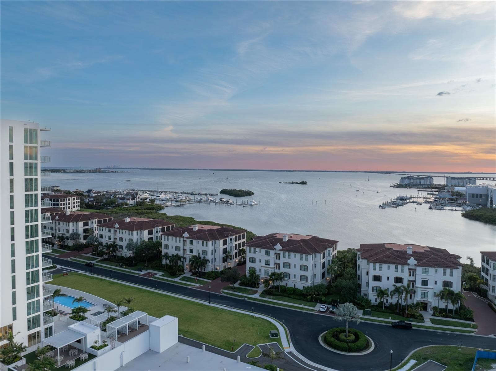 Condominium at 5713 BOWEN DANIEL DR #901, TAMPA, photo 15 of 16