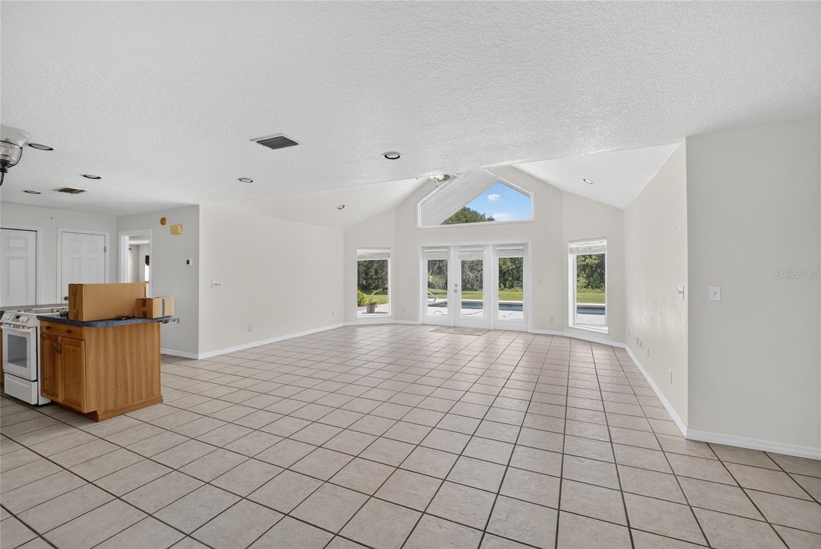 Single Family Residence at 19785 NW 123RD CT, MICANOPY, photo 6 of 33