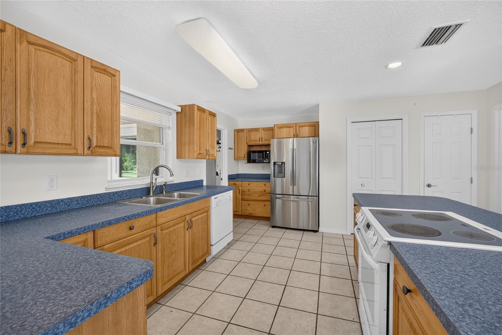 Single Family Residence at 19785 NW 123RD CT, MICANOPY, photo 10 of 33