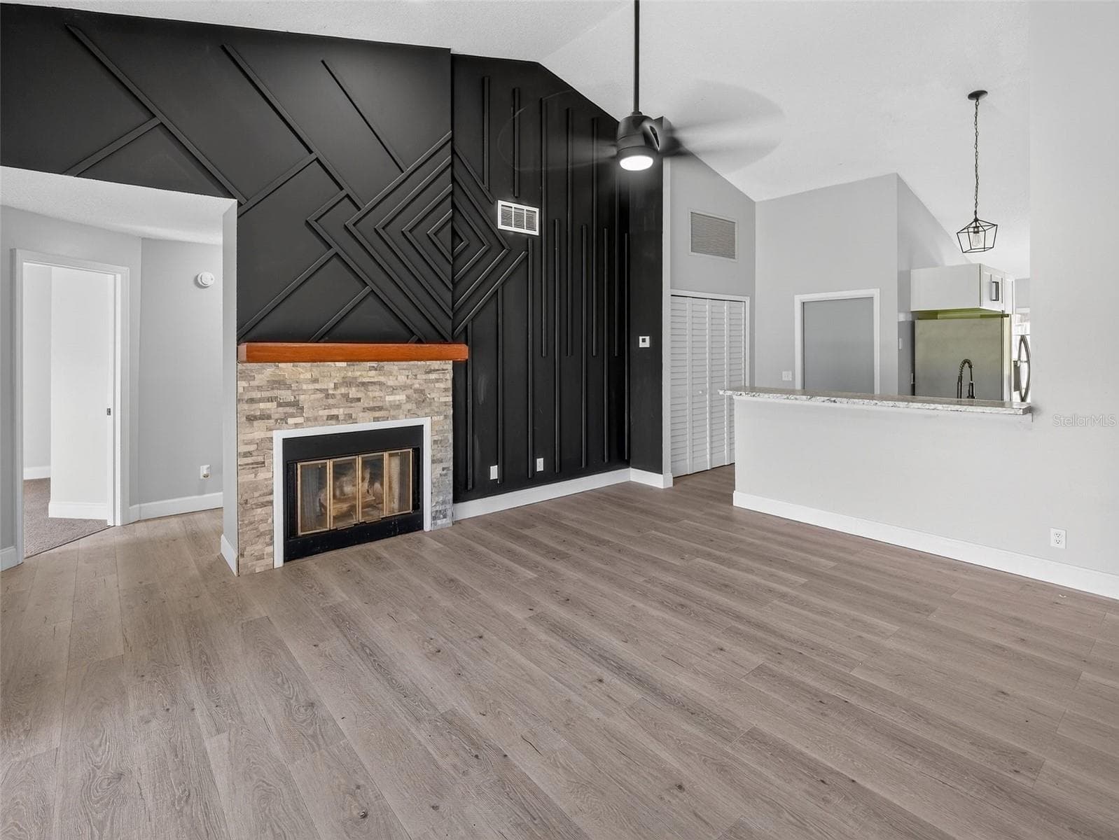 Single Family Residence at 10428 TARA DR, RIVERVIEW, photo 9 of 43