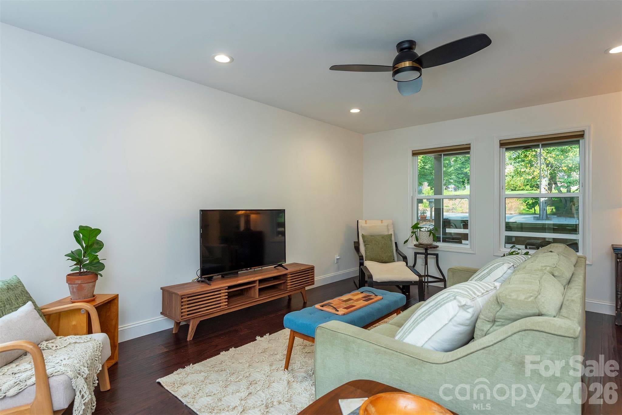 Single Family Residence at 191 Chatham Road, Asheville, photo 9 of 41