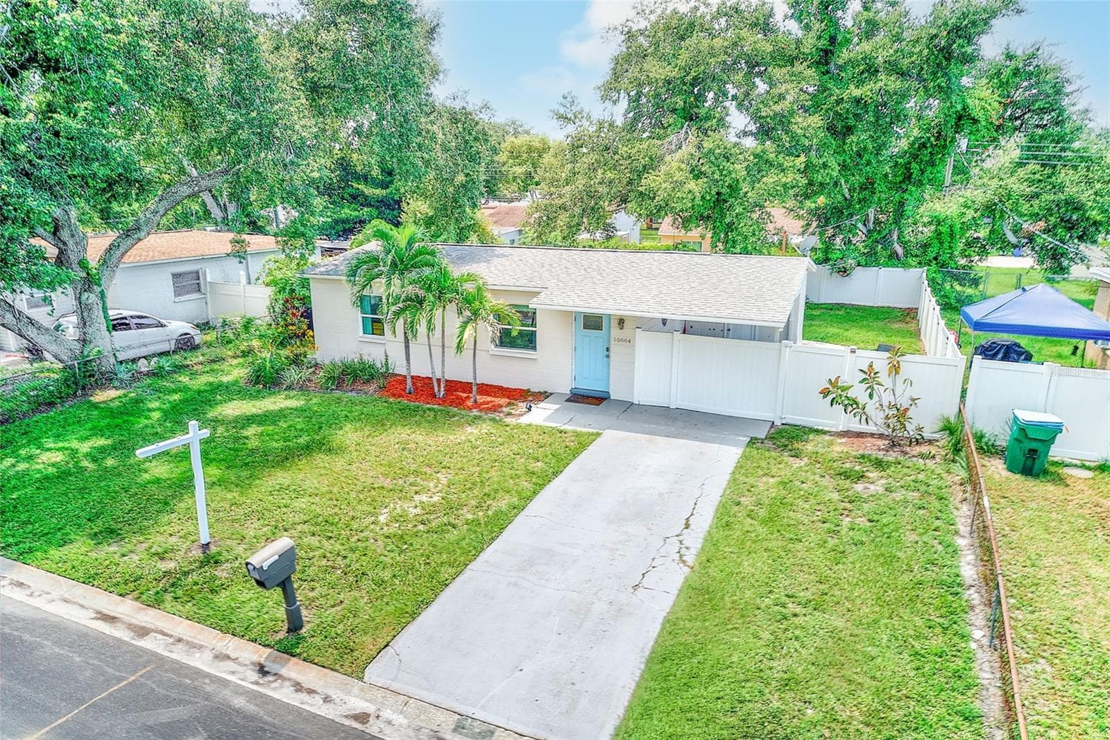 Single Family Residence at 10664 STARKEY RD, SEMINOLE, photo 24 of 37