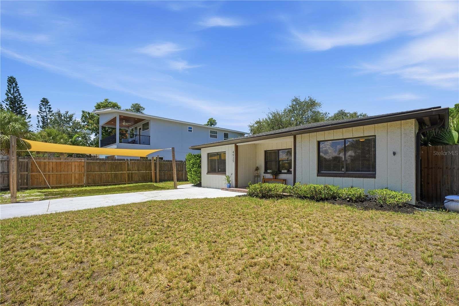 Single Family Residence at 4925 REMINGTON DR, SARASOTA, photo 5 of 38