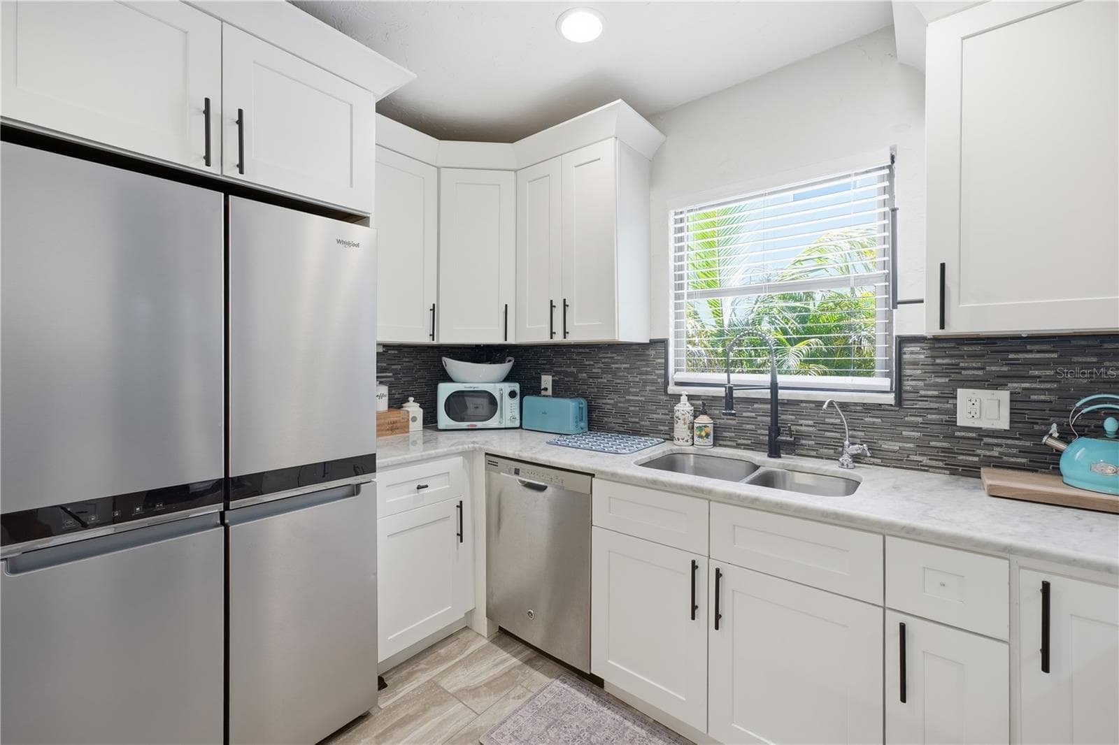 Single Family Residence at 4925 REMINGTON DR, SARASOTA, photo 19 of 38
