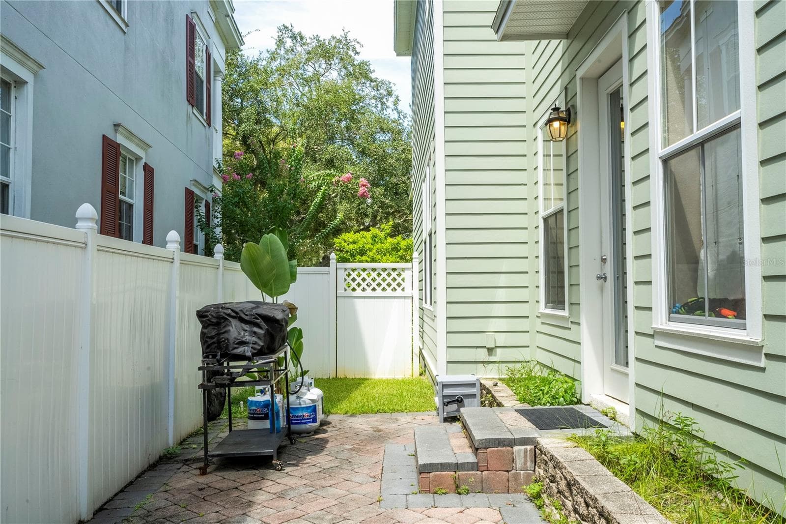 Single Family Residence at 1555 HANKS AVE, ORLANDO, photo 78 of 83