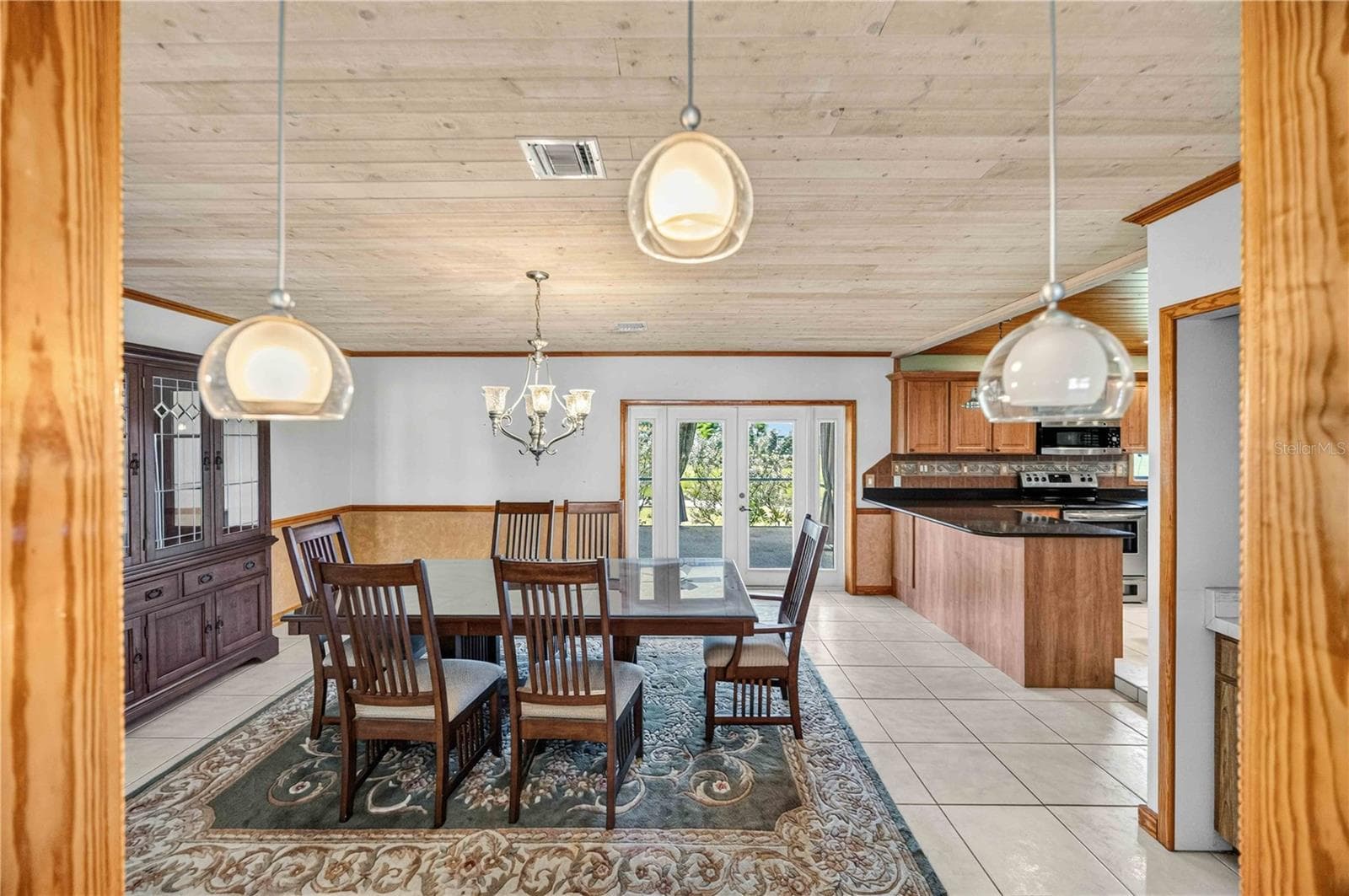 Single Family Residence at 166 MARK TWAIN LN, ROTONDA WEST, photo 15 of 62