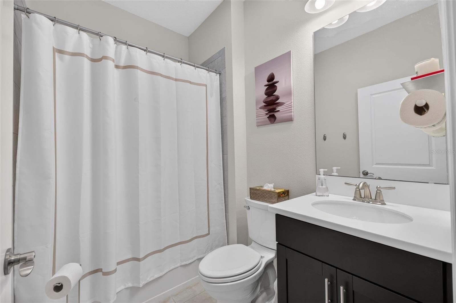 Quest Bath - 908 BRAEWOOD DR, CLERMONT