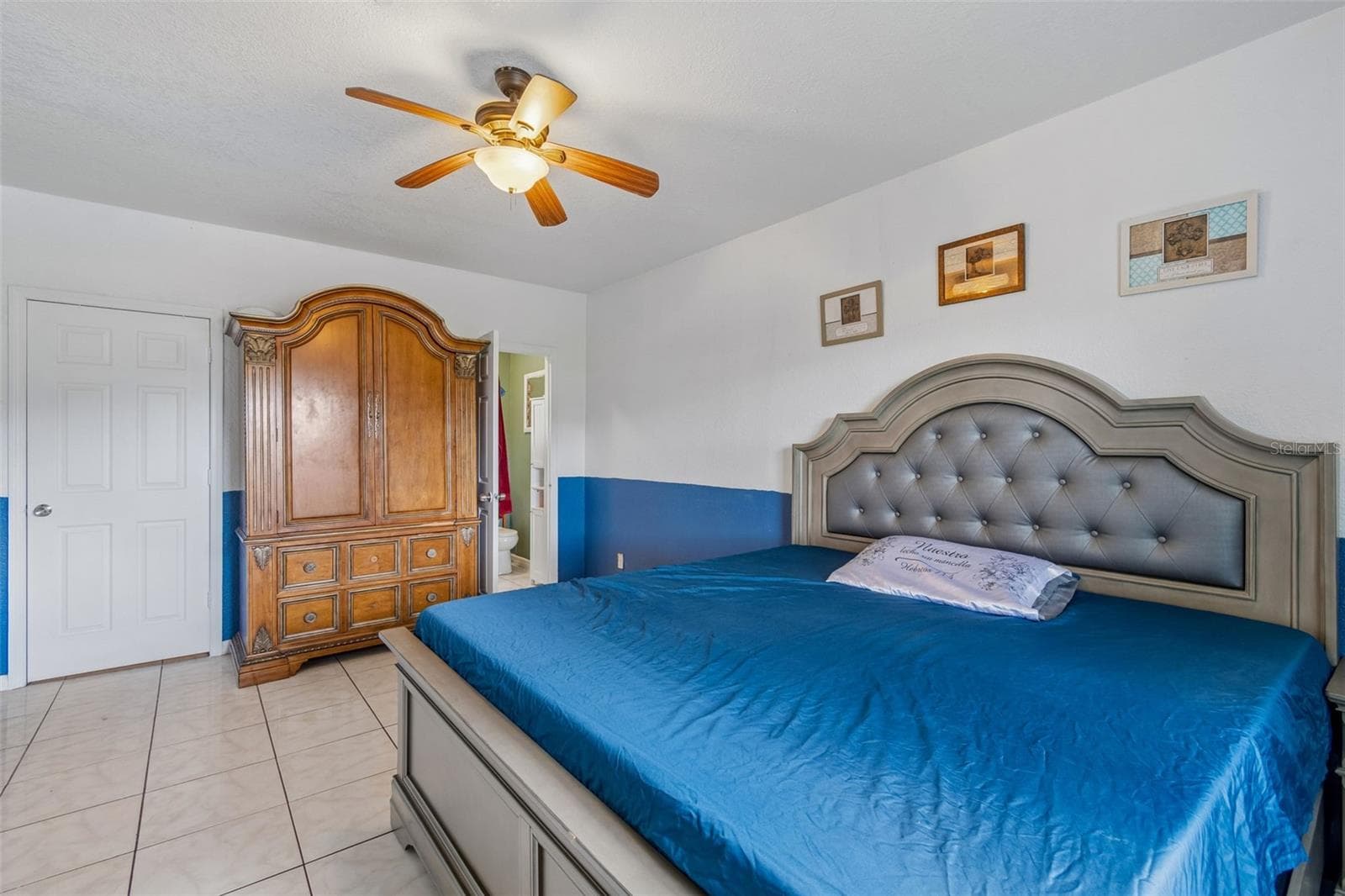 Single Family Residence at 7307 N HUNTLEY AVE, TAMPA, photo 17 of 33