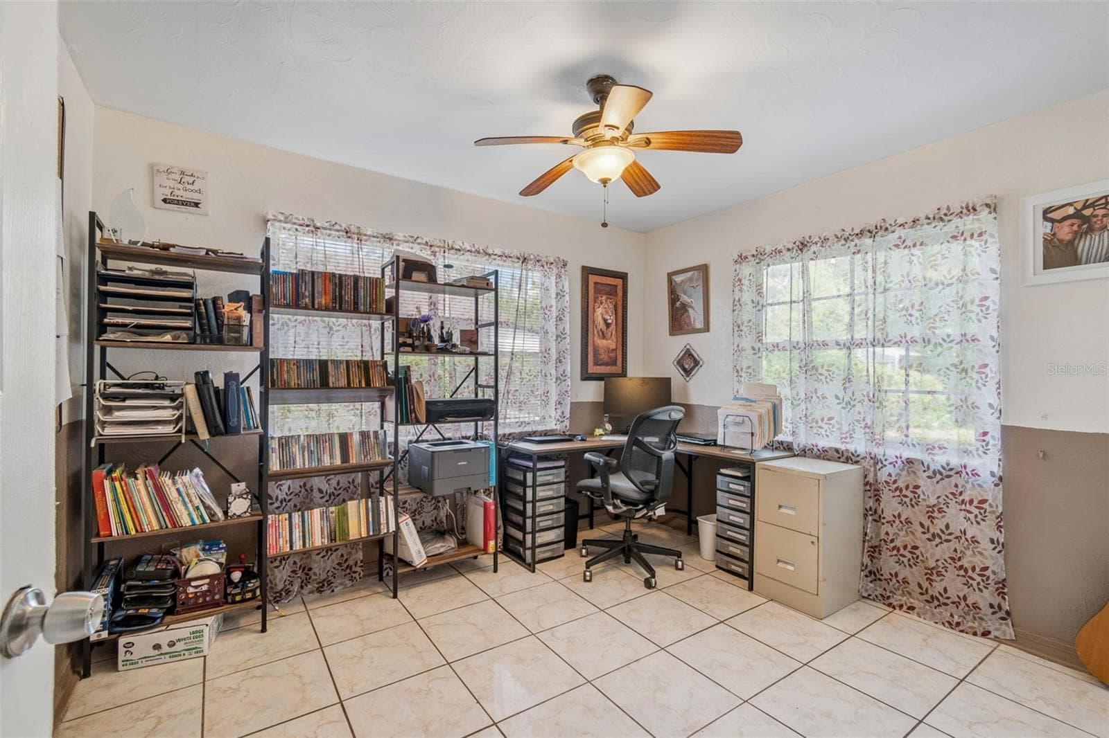 Single Family Residence at 7307 N HUNTLEY AVE, TAMPA, photo 20 of 33