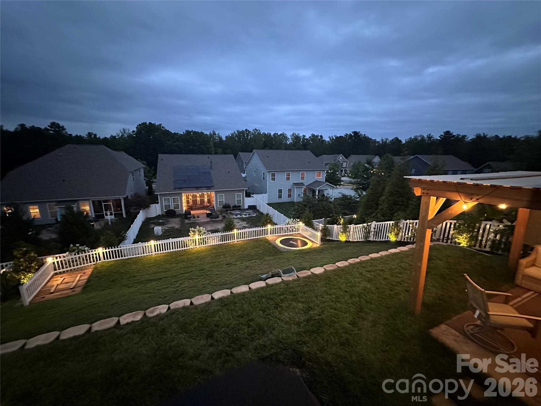 Single Family Residence at 172 Longleaf Drive, Mooresville, photo 4 of 36
