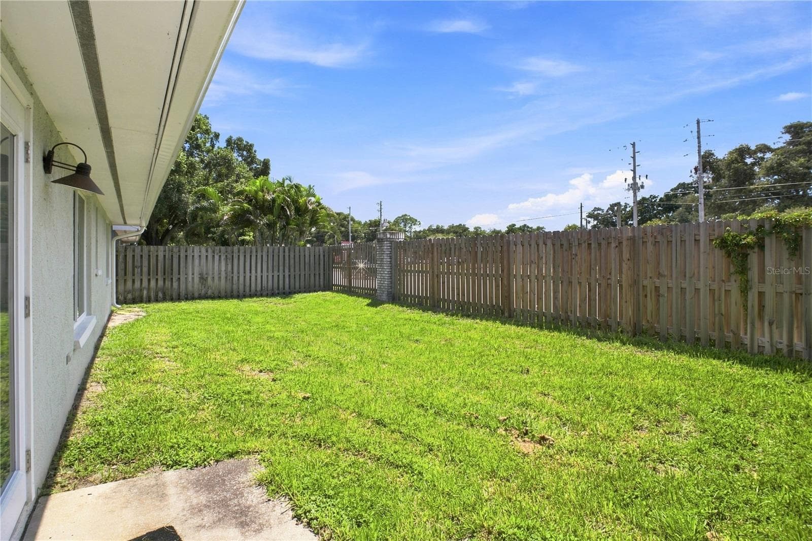 Single Family Residence at 864 FRANKLIN CIR, PALM HARBOR, photo 21 of 33