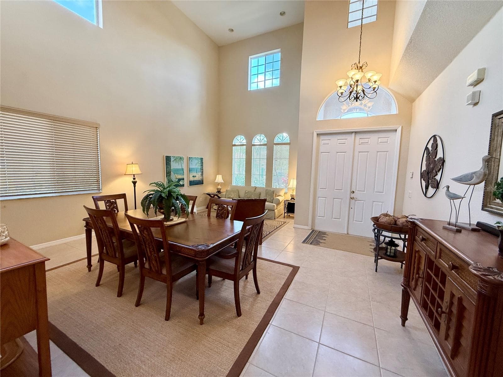 Single Family Residence at 15470 LAGUNA HILLS DR, FORT MYERS, photo 9 of 50