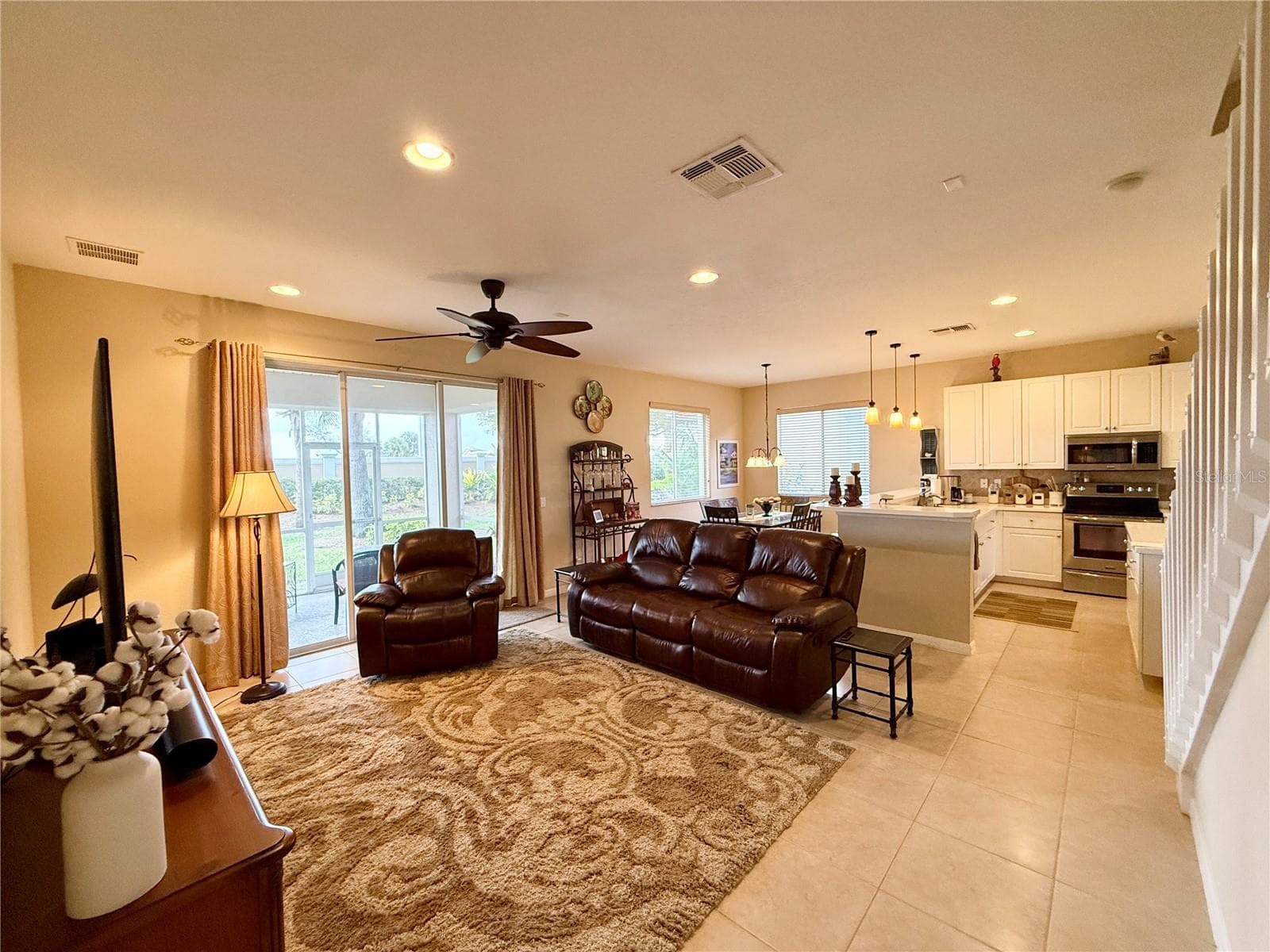 Single Family Residence at 15470 LAGUNA HILLS DR, FORT MYERS, photo 15 of 50