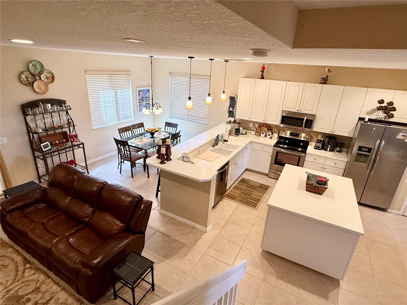Single Family Residence at 15470 LAGUNA HILLS DR, FORT MYERS, photo 16 of 50