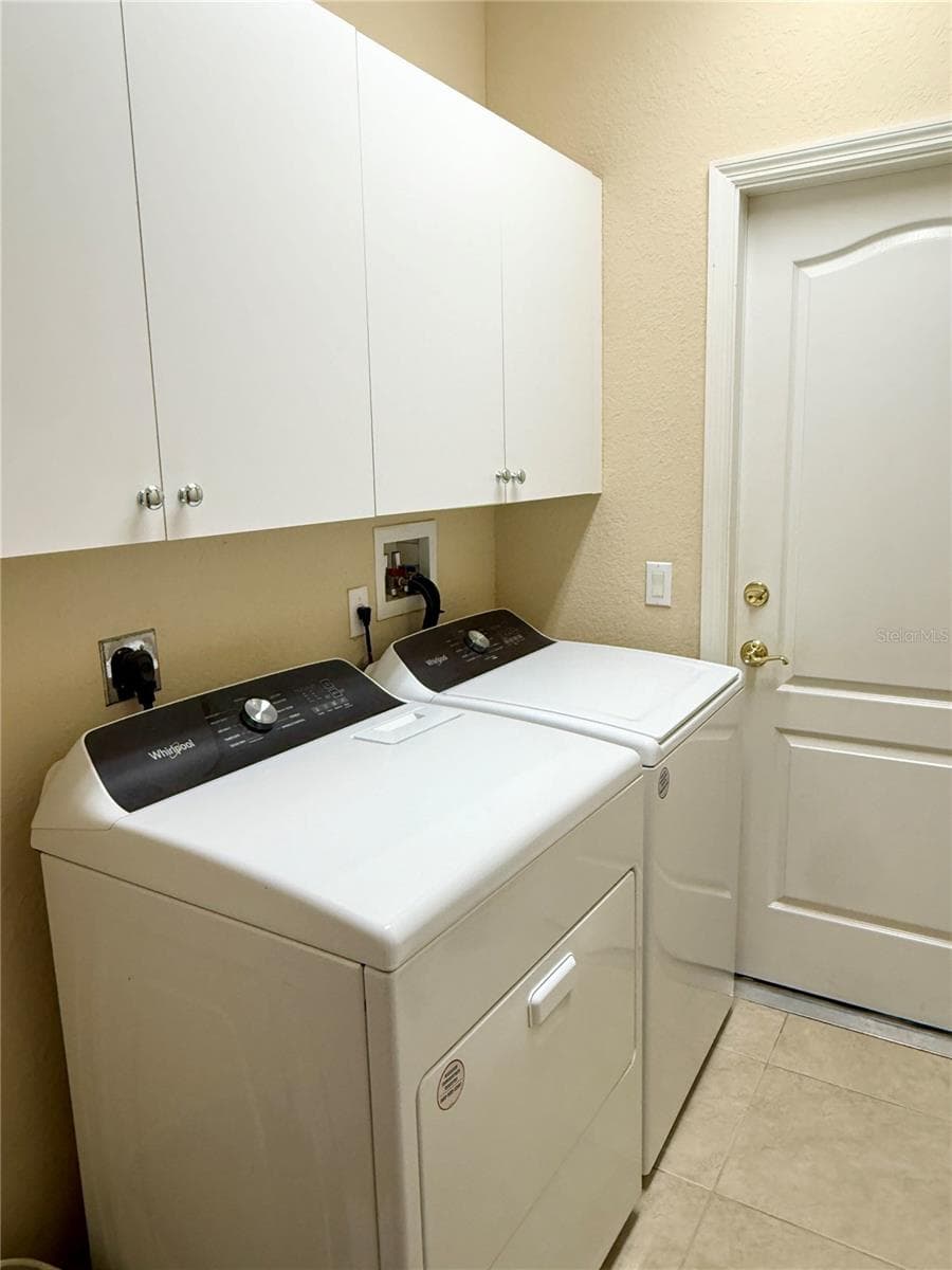 Single Family Residence at 15470 LAGUNA HILLS DR, FORT MYERS, photo 40 of 50