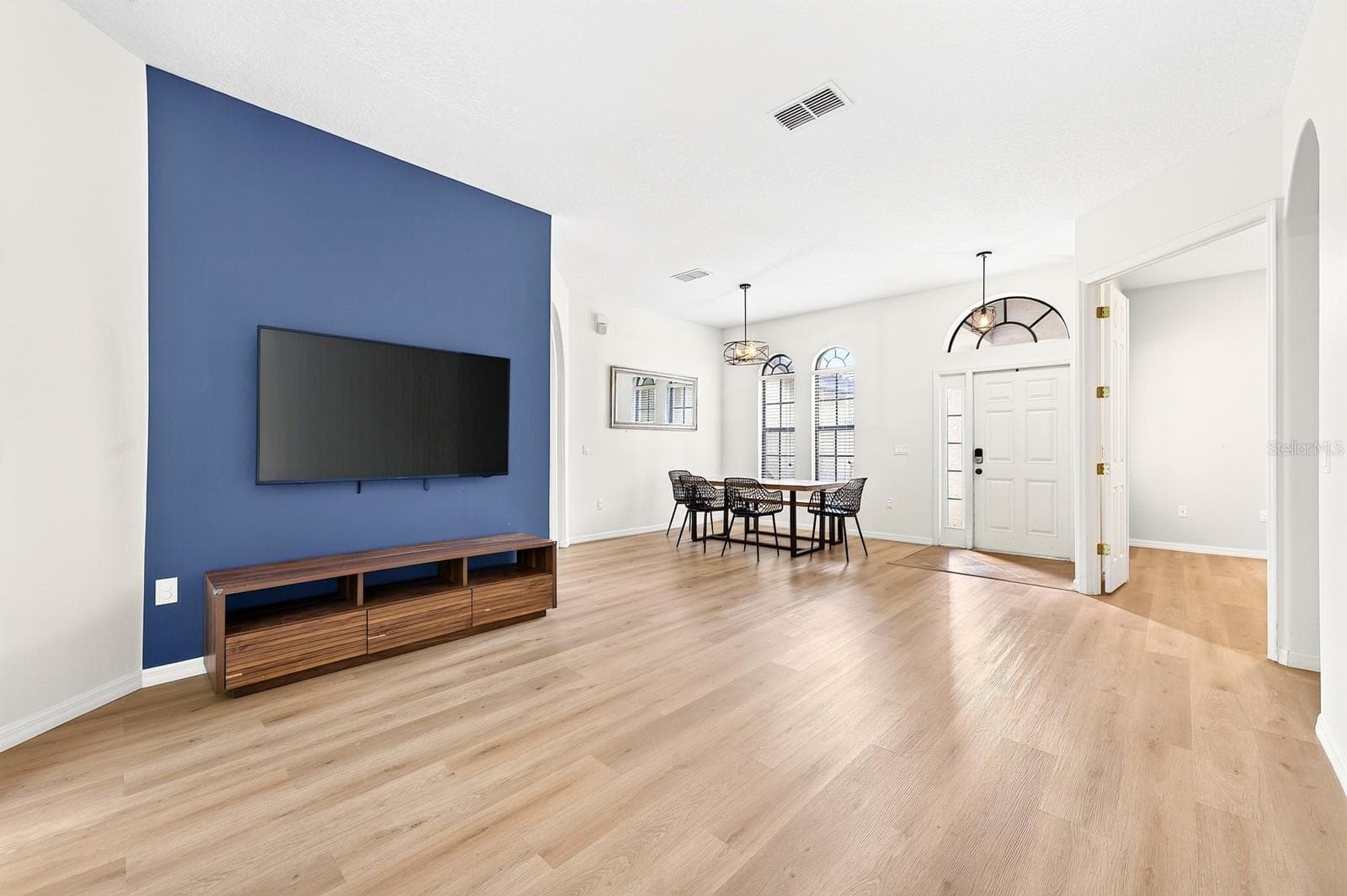 Single Family Residence at 148 VERDE WAY, DEBARY, photo 8 of 56