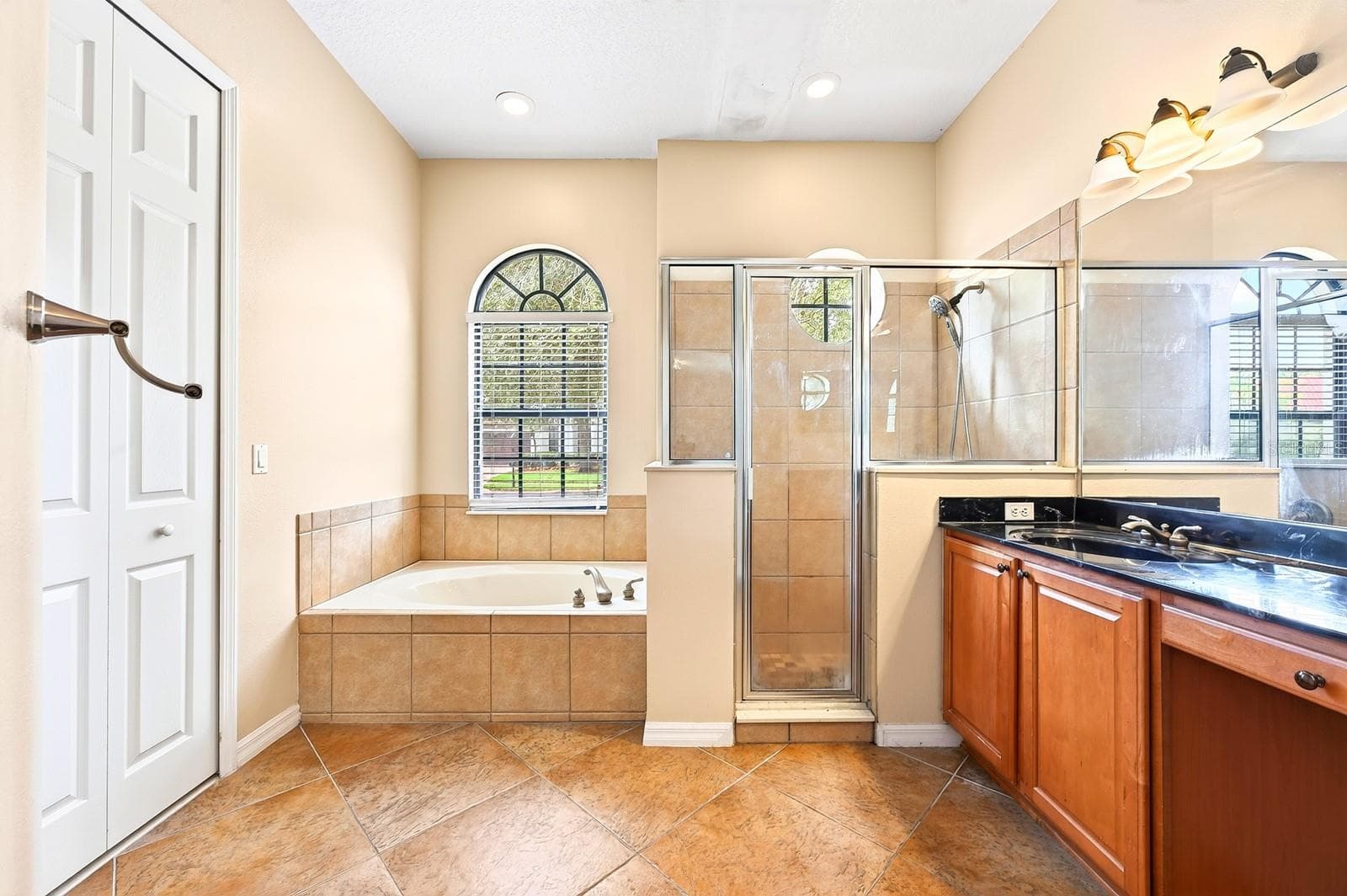 Single Family Residence at 148 VERDE WAY, DEBARY, photo 16 of 56