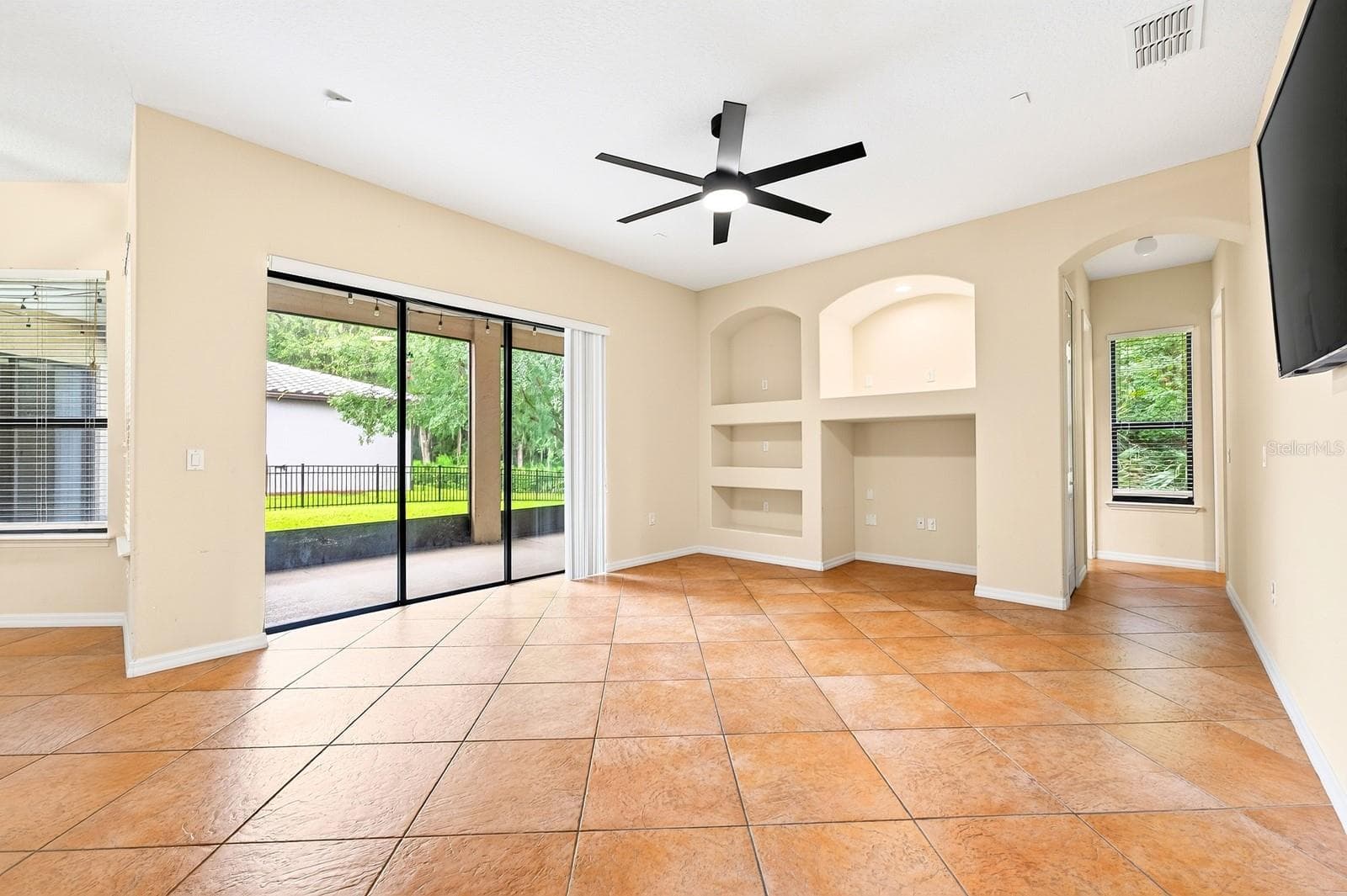 Single Family Residence at 148 VERDE WAY, DEBARY, photo 29 of 56