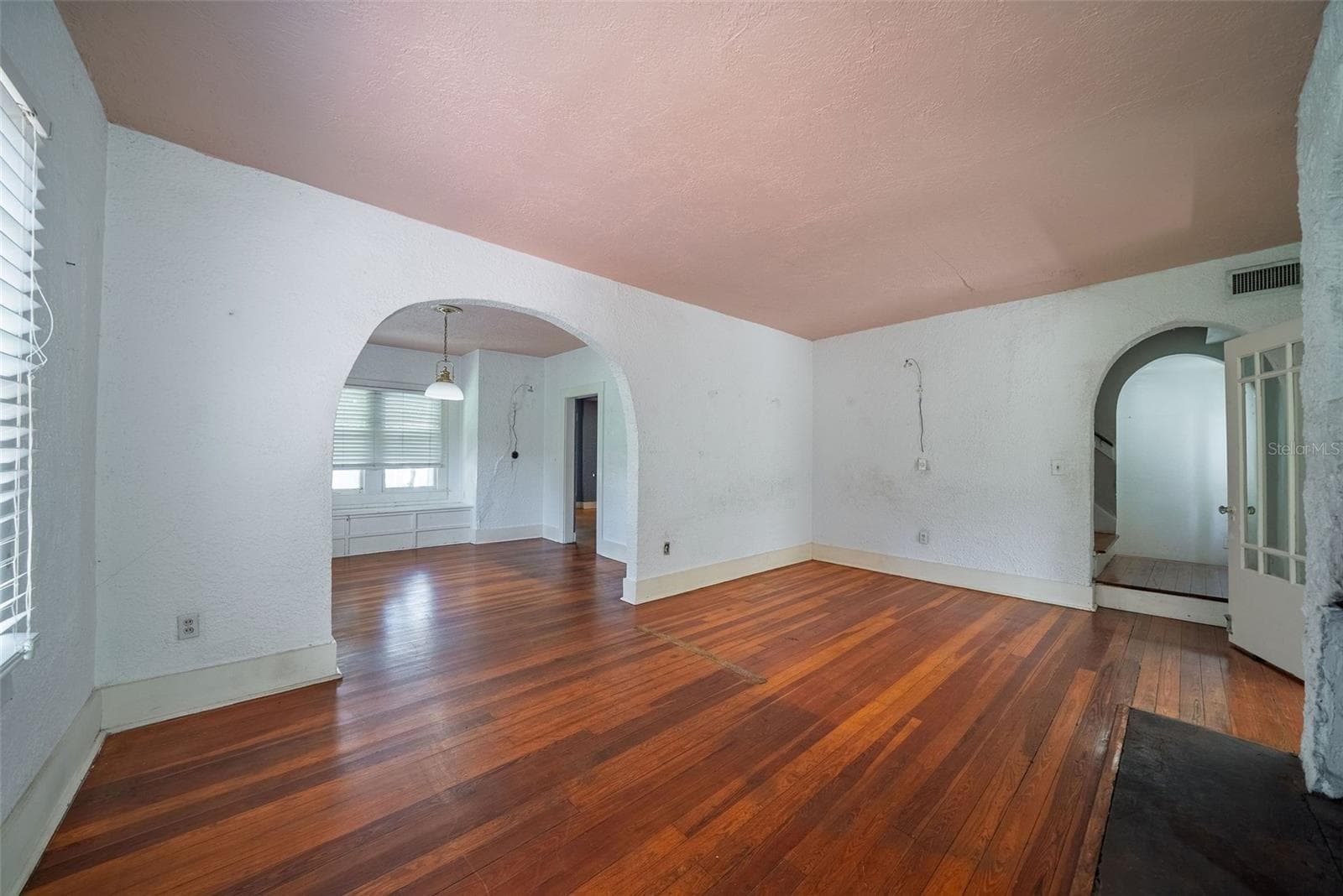 Single Family Residence at 813 GREENWOOD ST, ORLANDO, photo 4 of 40