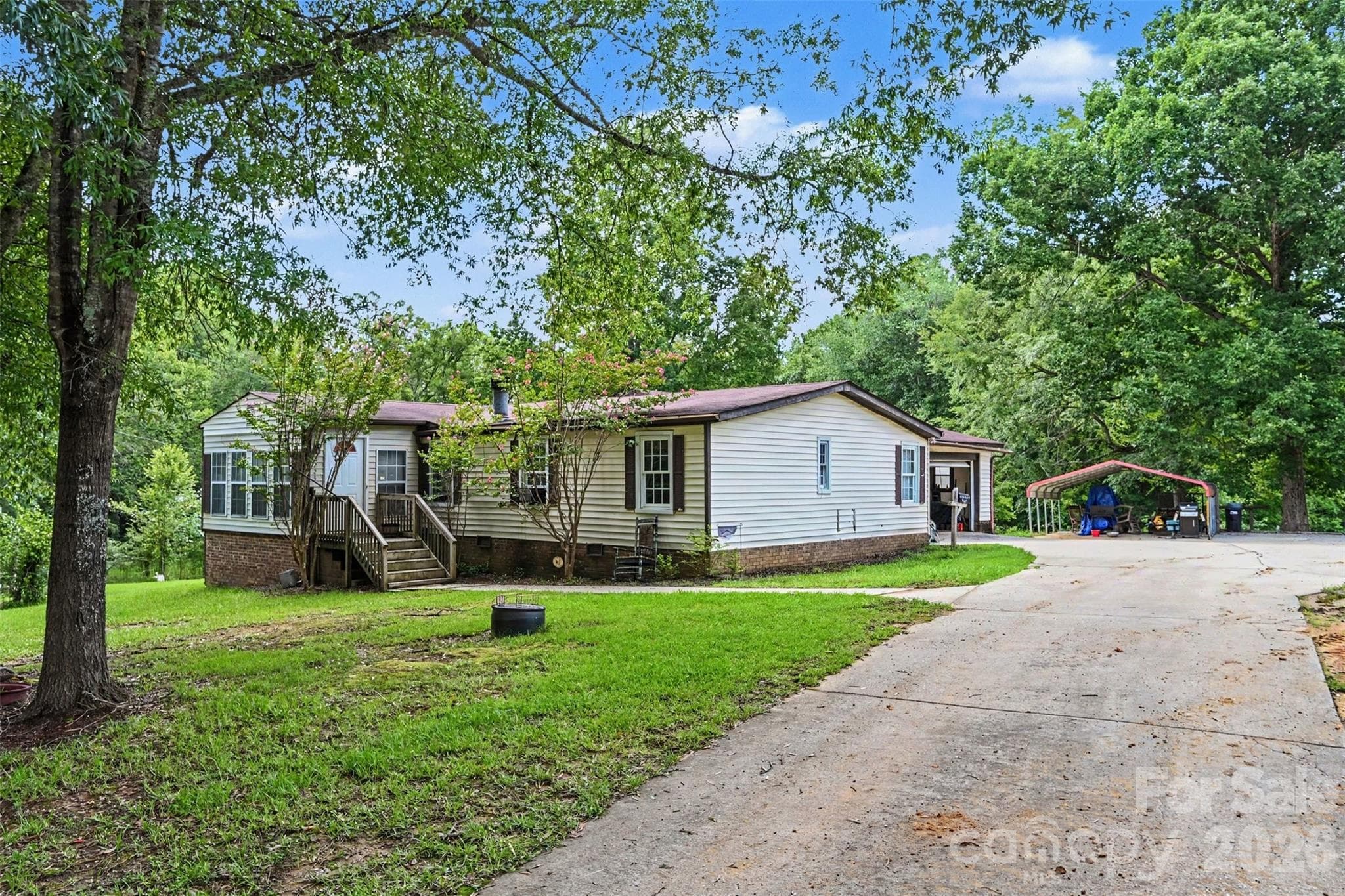 Single Family Residence at 2223 Camp Creek Road, Lancaster, photo 12 of 30