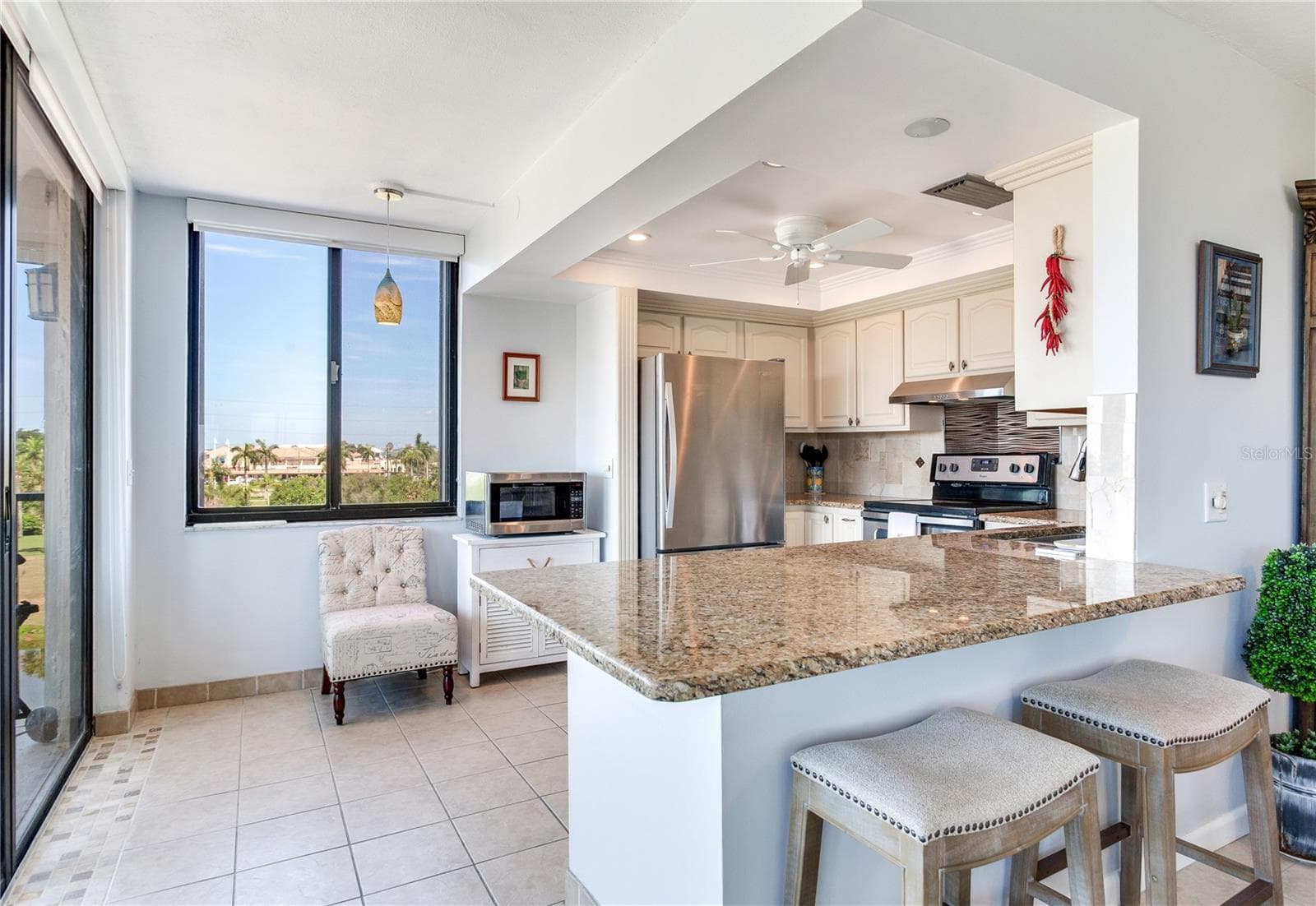 Condominium at 6104 PALMA DEL MAR BLVD S #404, ST PETERSBURG, photo 11 of 59