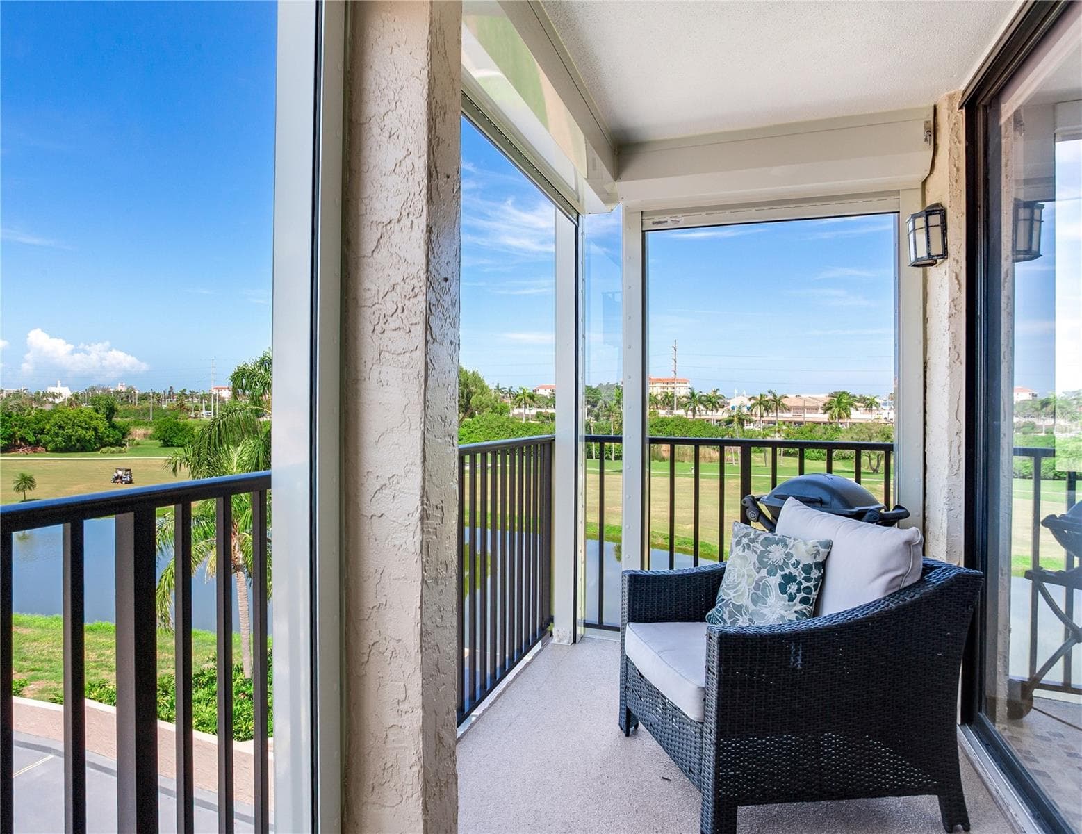 Condominium at 6104 PALMA DEL MAR BLVD S #404, ST PETERSBURG, photo 18 of 59