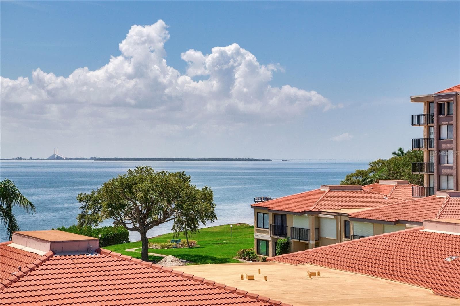 Condominium at 6104 PALMA DEL MAR BLVD S #404, ST PETERSBURG, photo 20 of 59