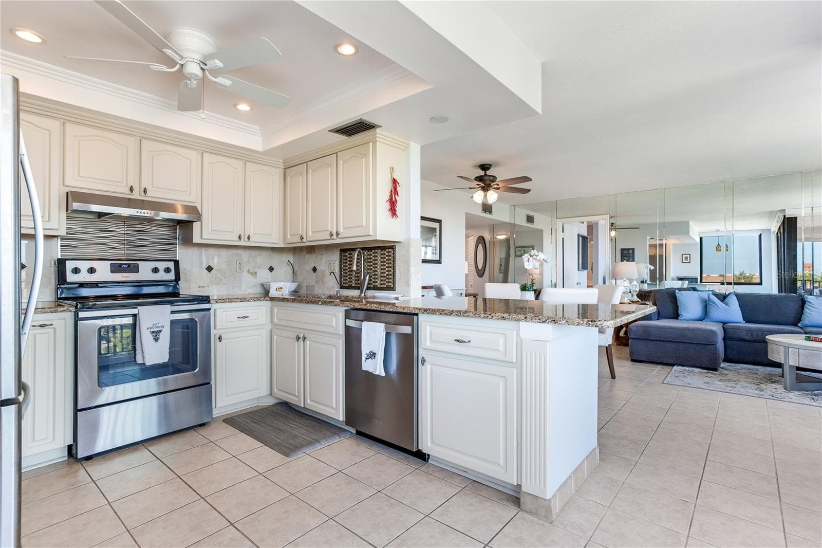 Condominium at 6104 PALMA DEL MAR BLVD S #404, ST PETERSBURG, photo 23 of 59