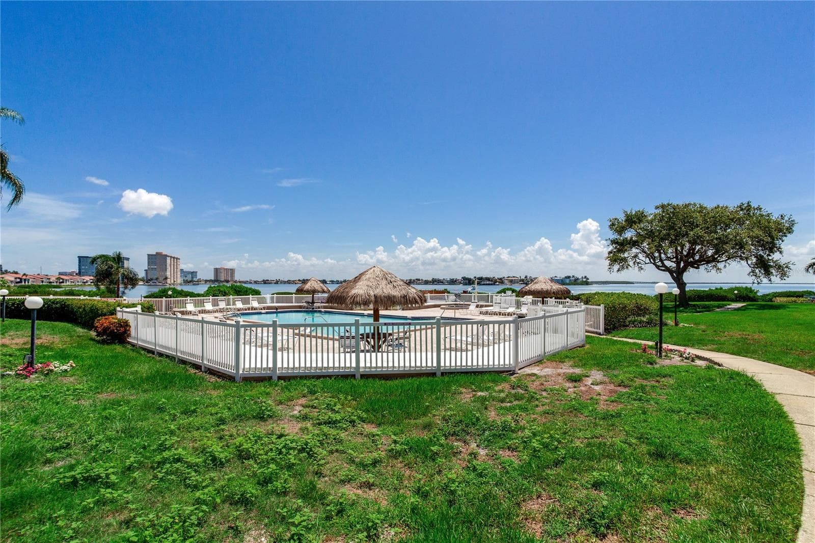 Condominium at 6104 PALMA DEL MAR BLVD S #404, ST PETERSBURG, photo 40 of 59