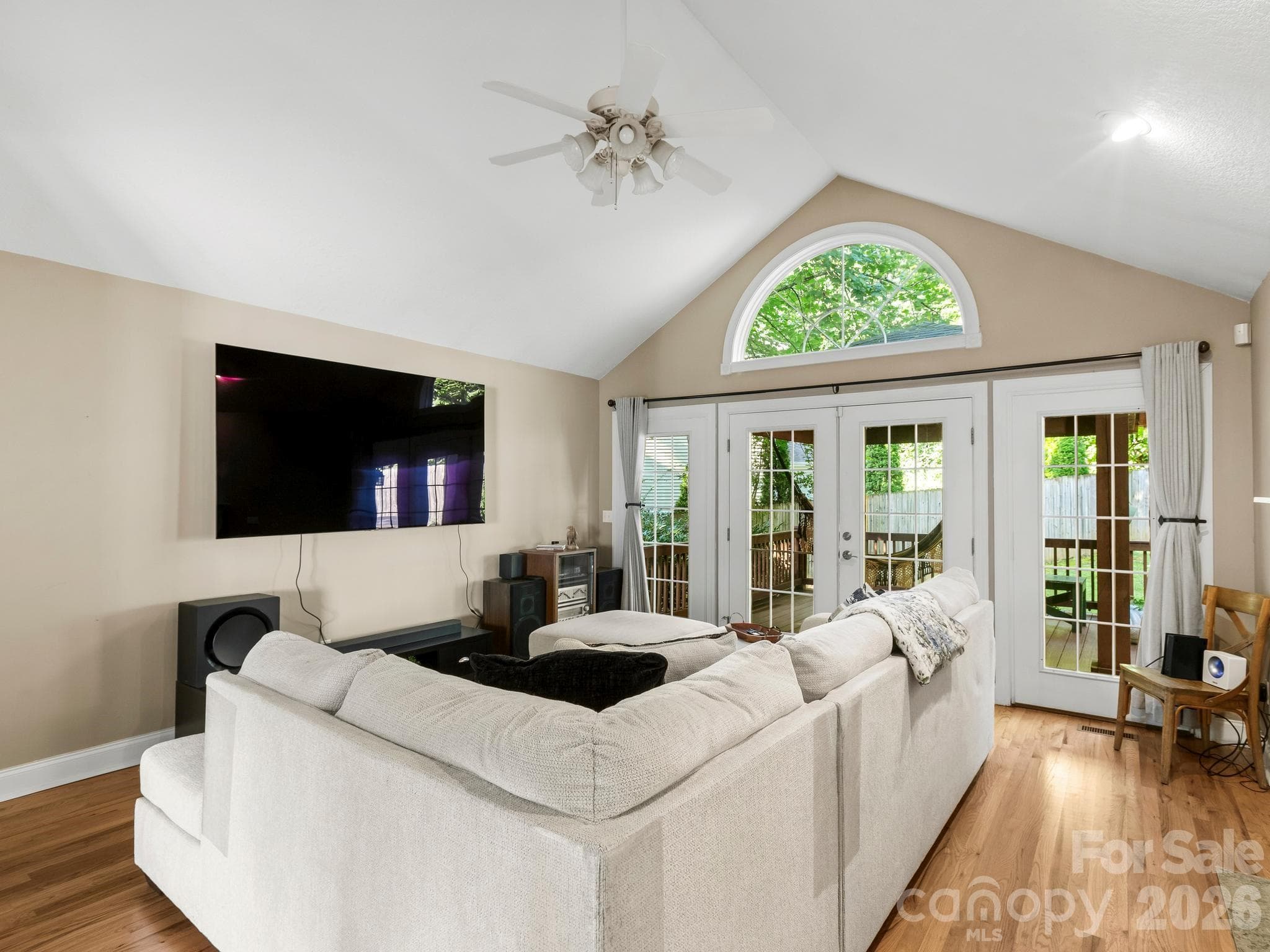 living room - 306 Golden Hawk Trail, Asheville