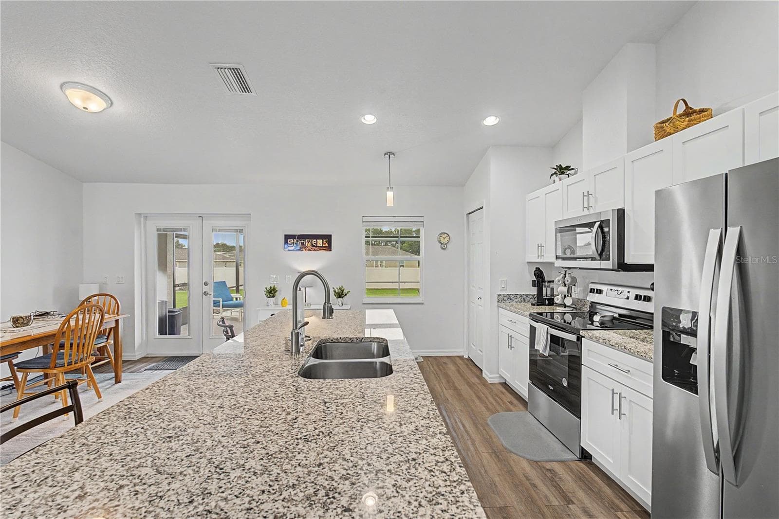 Granite - 4322 E MARYLAND ST, INVERNESS
