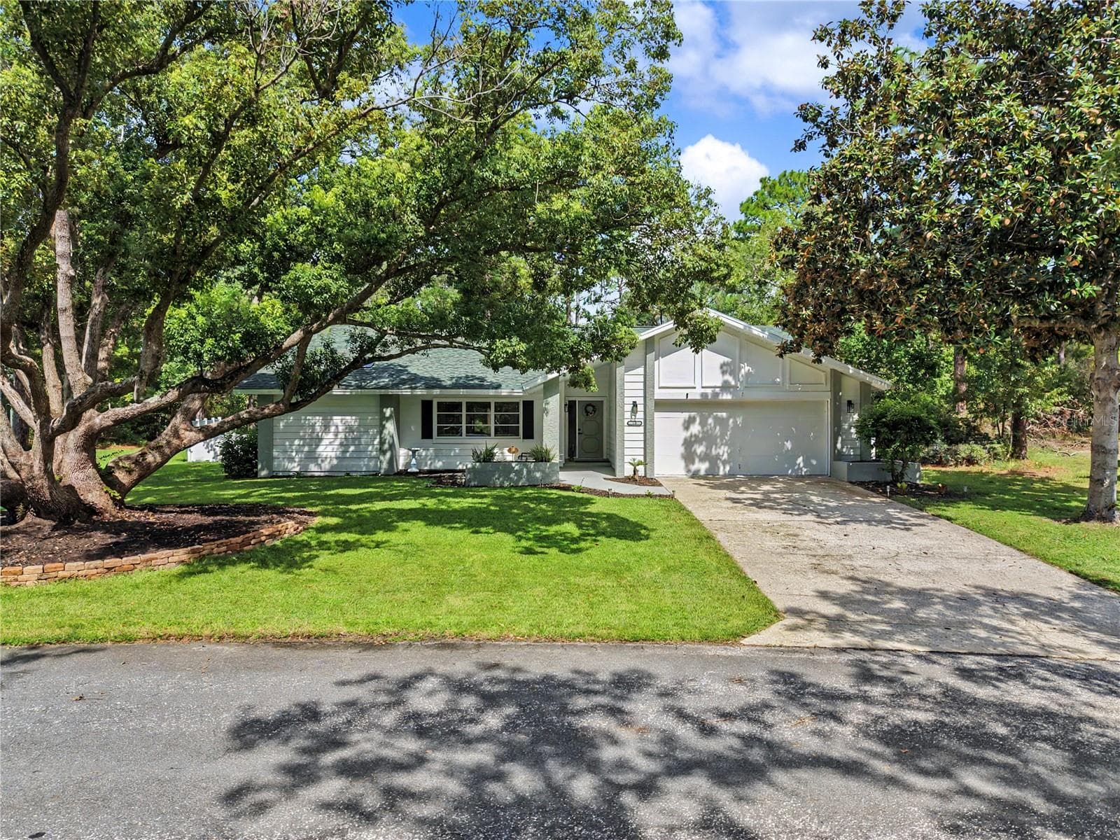 10 COLUBRINA CT