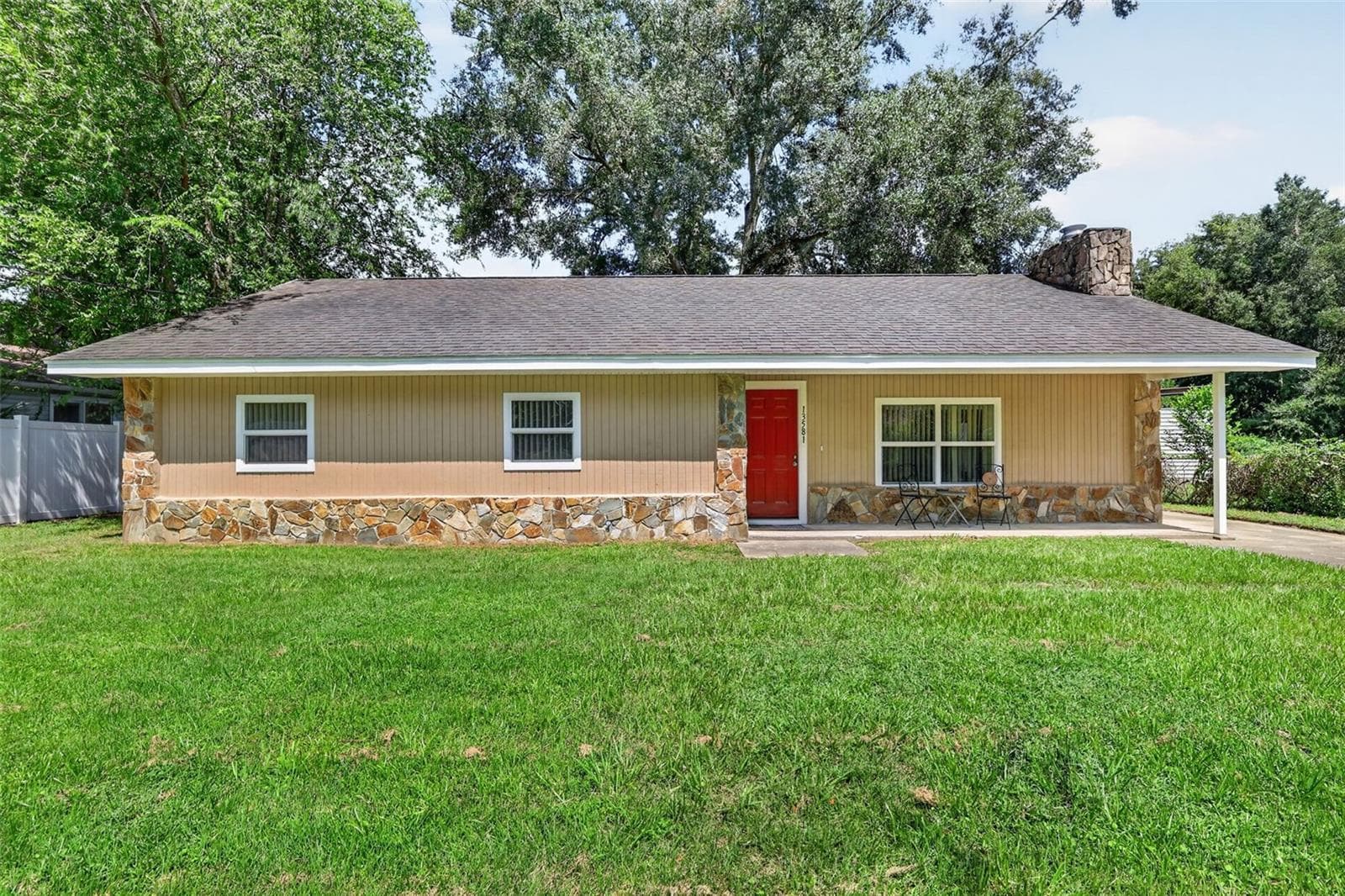 Single Family Residence at 13581 SE 48TH CT, SUMMERFIELD, photo 2 of 37