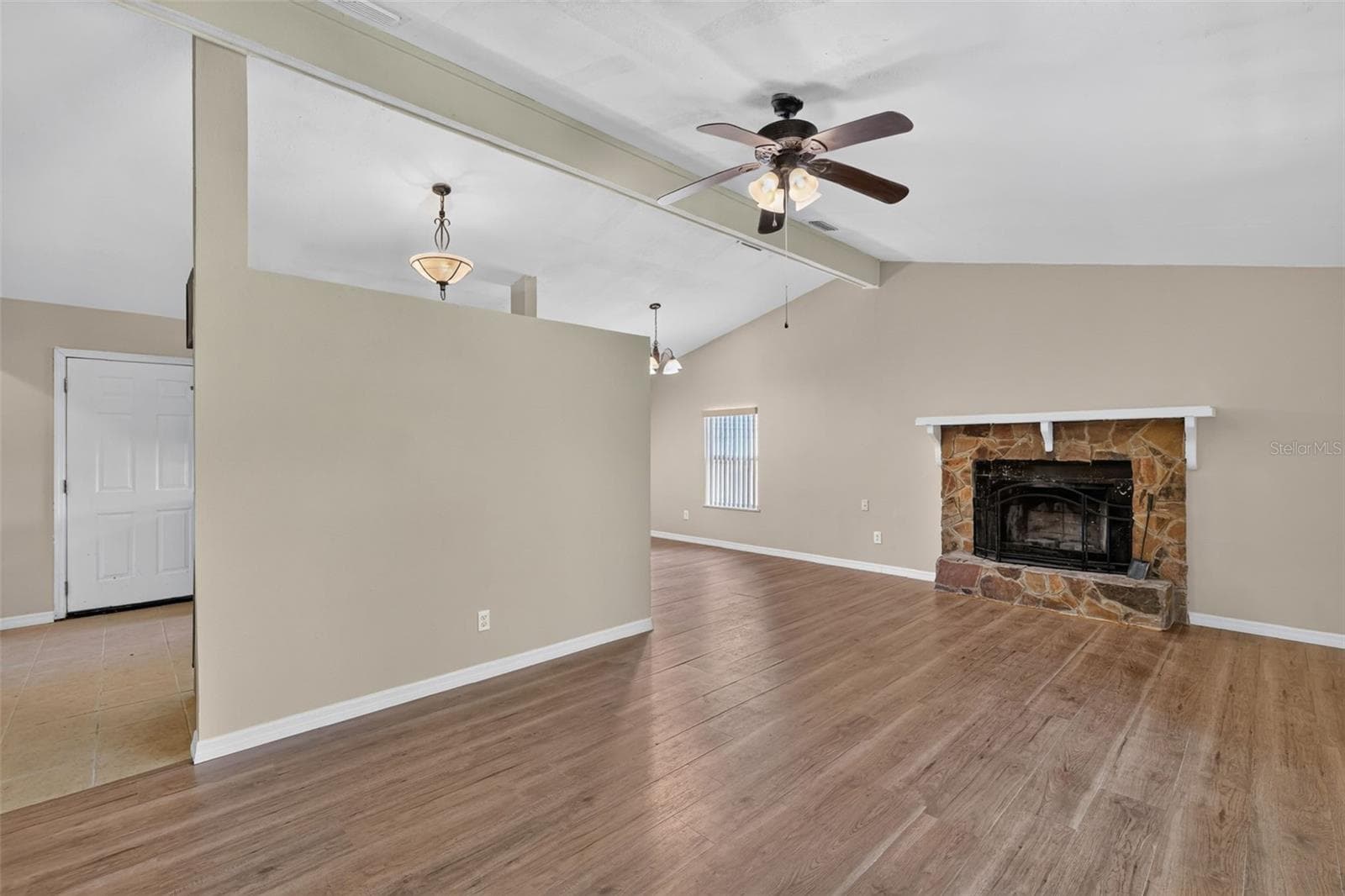 Single Family Residence at 13581 SE 48TH CT, SUMMERFIELD, photo 4 of 37