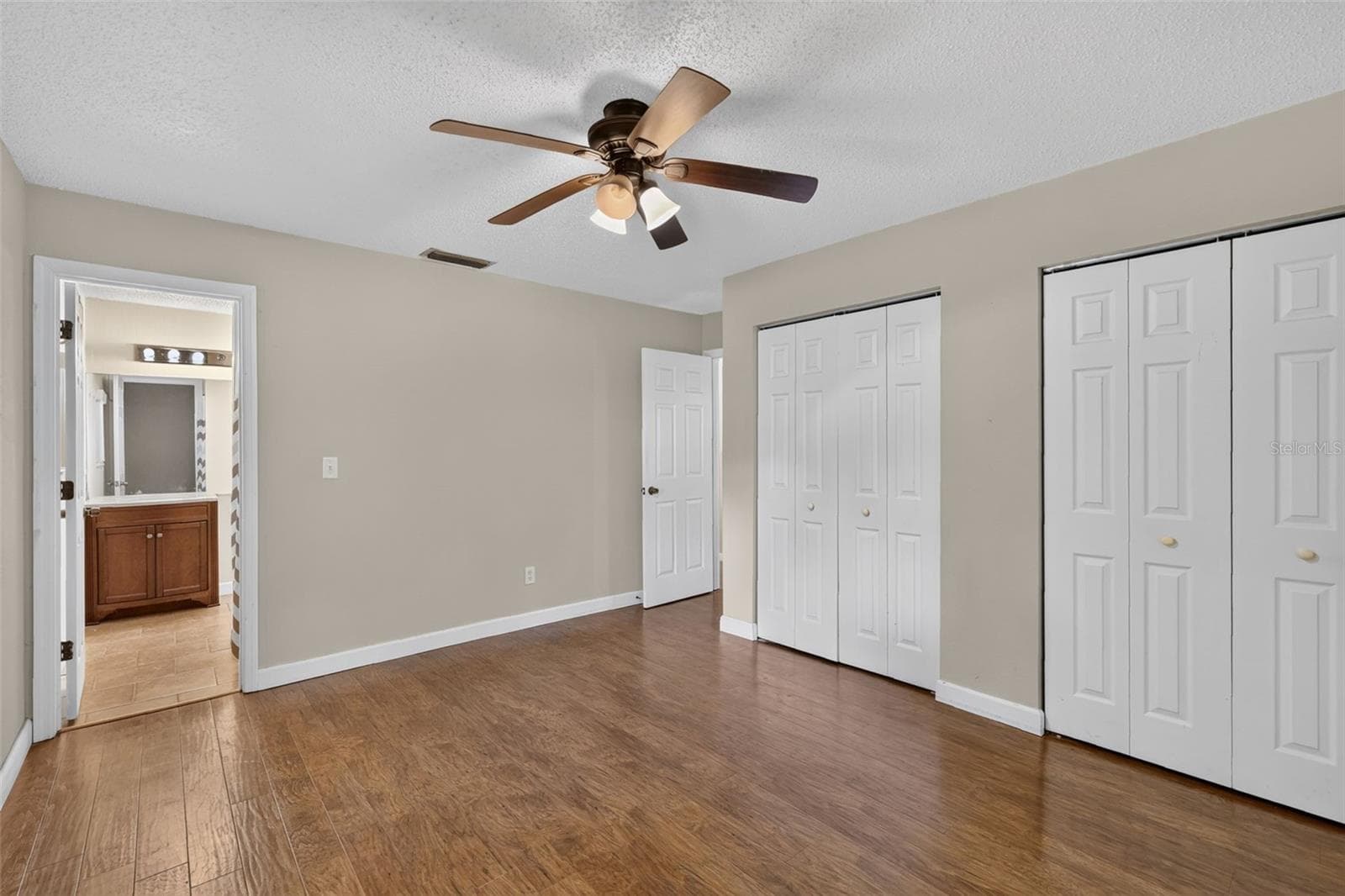 Single Family Residence at 13581 SE 48TH CT, SUMMERFIELD, photo 16 of 37