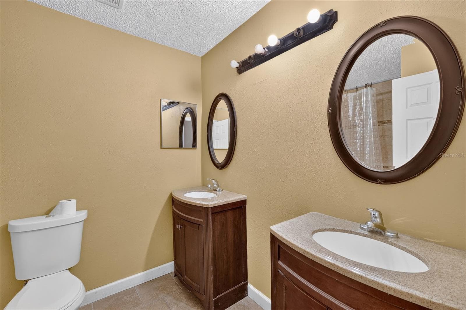 Single Family Residence at 13581 SE 48TH CT, SUMMERFIELD, photo 24 of 37