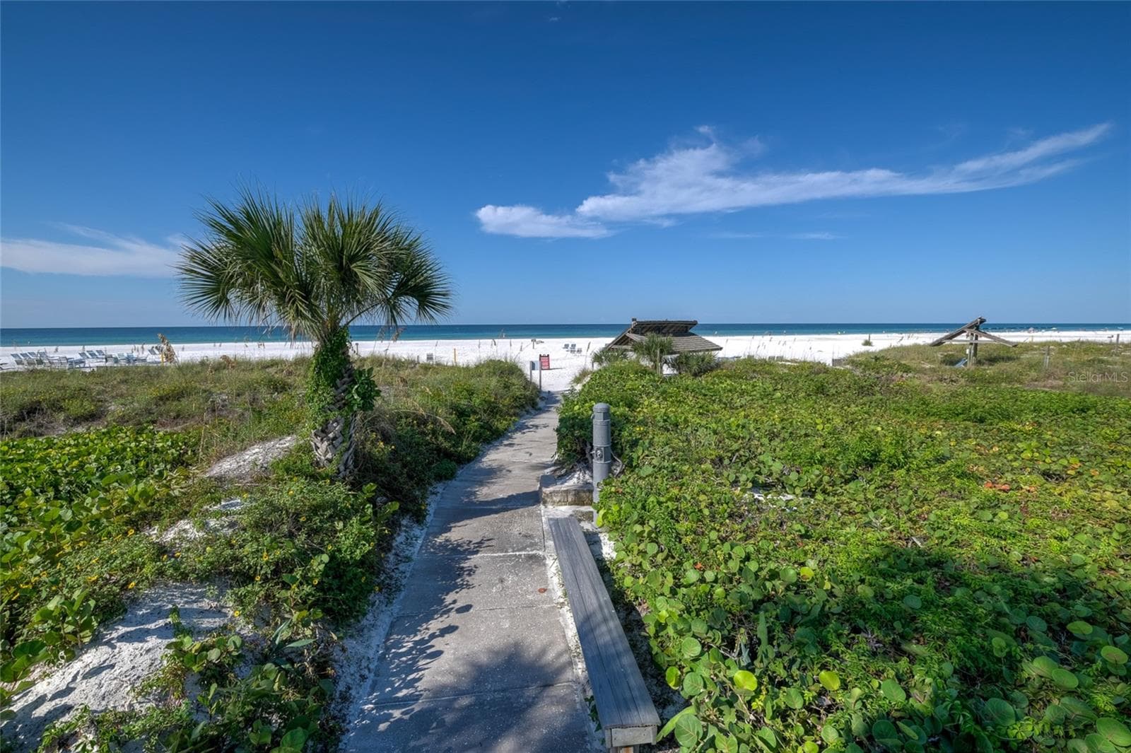 private beach access - 1141 W PEPPERTREE DR #1141, SARASOTA